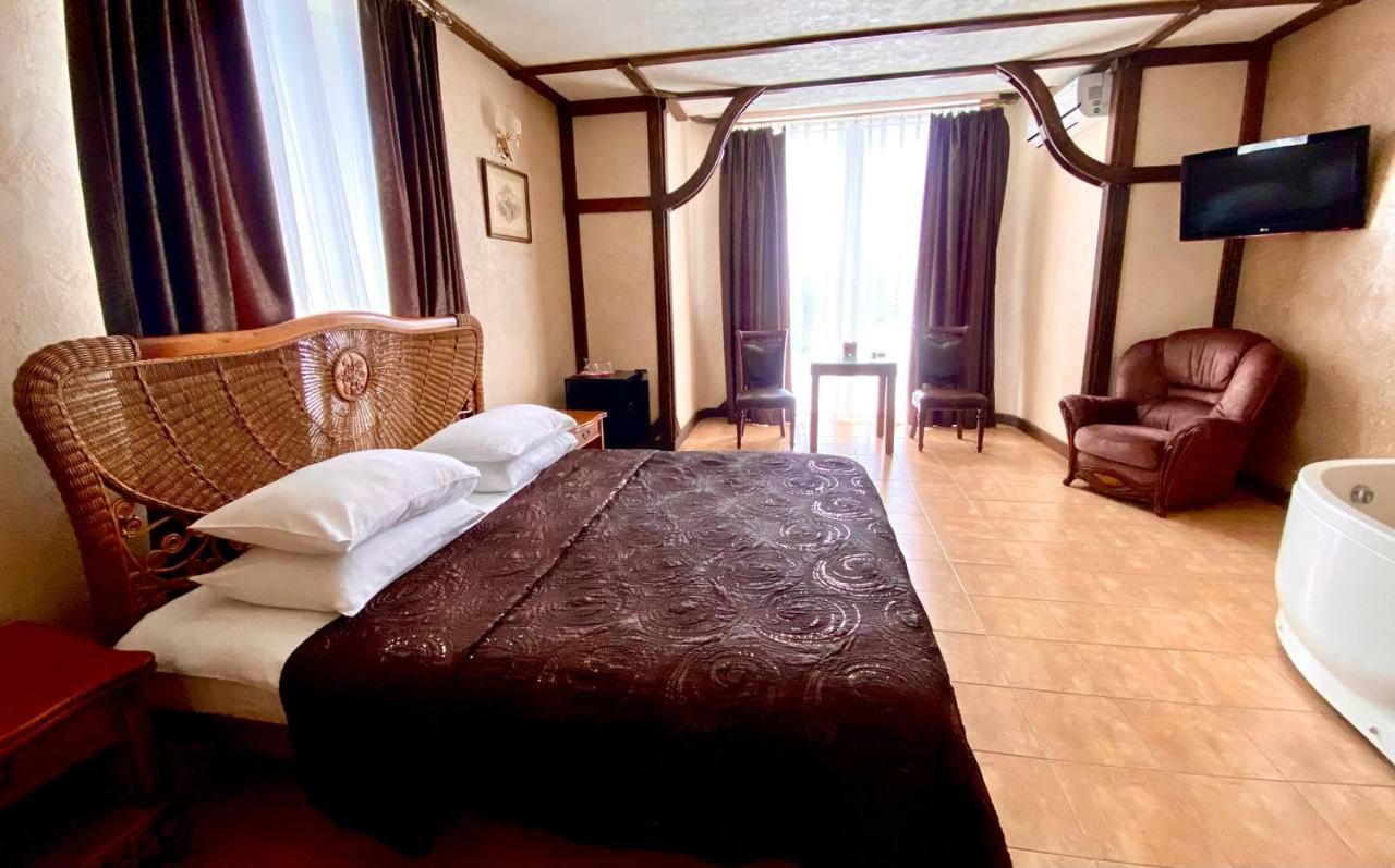 One-Bedroom Suite