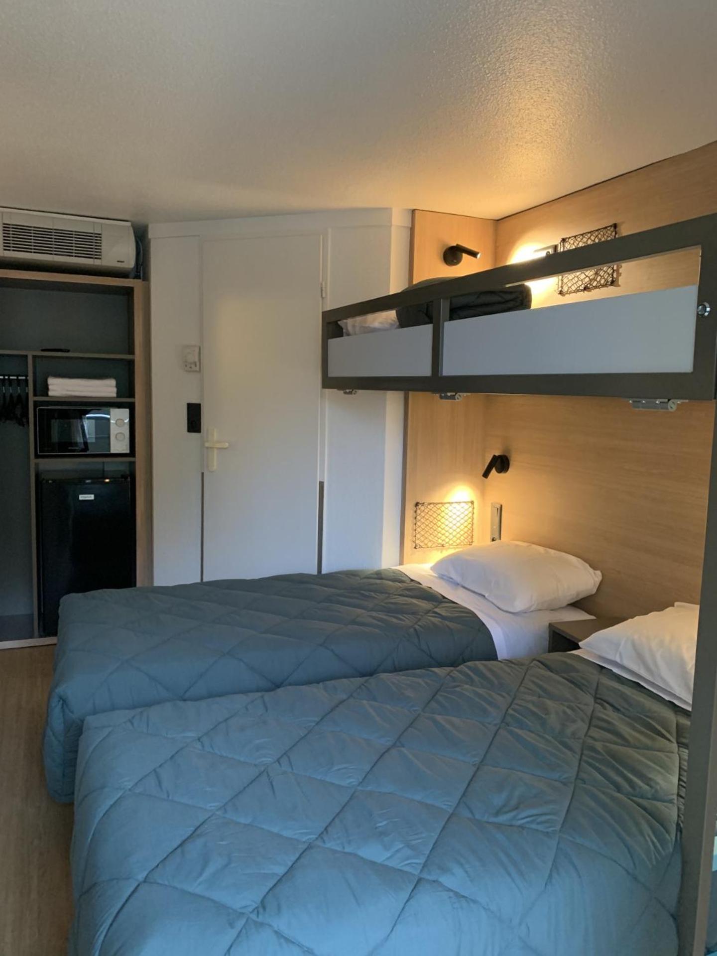 Standard Room - 3 Single Beds