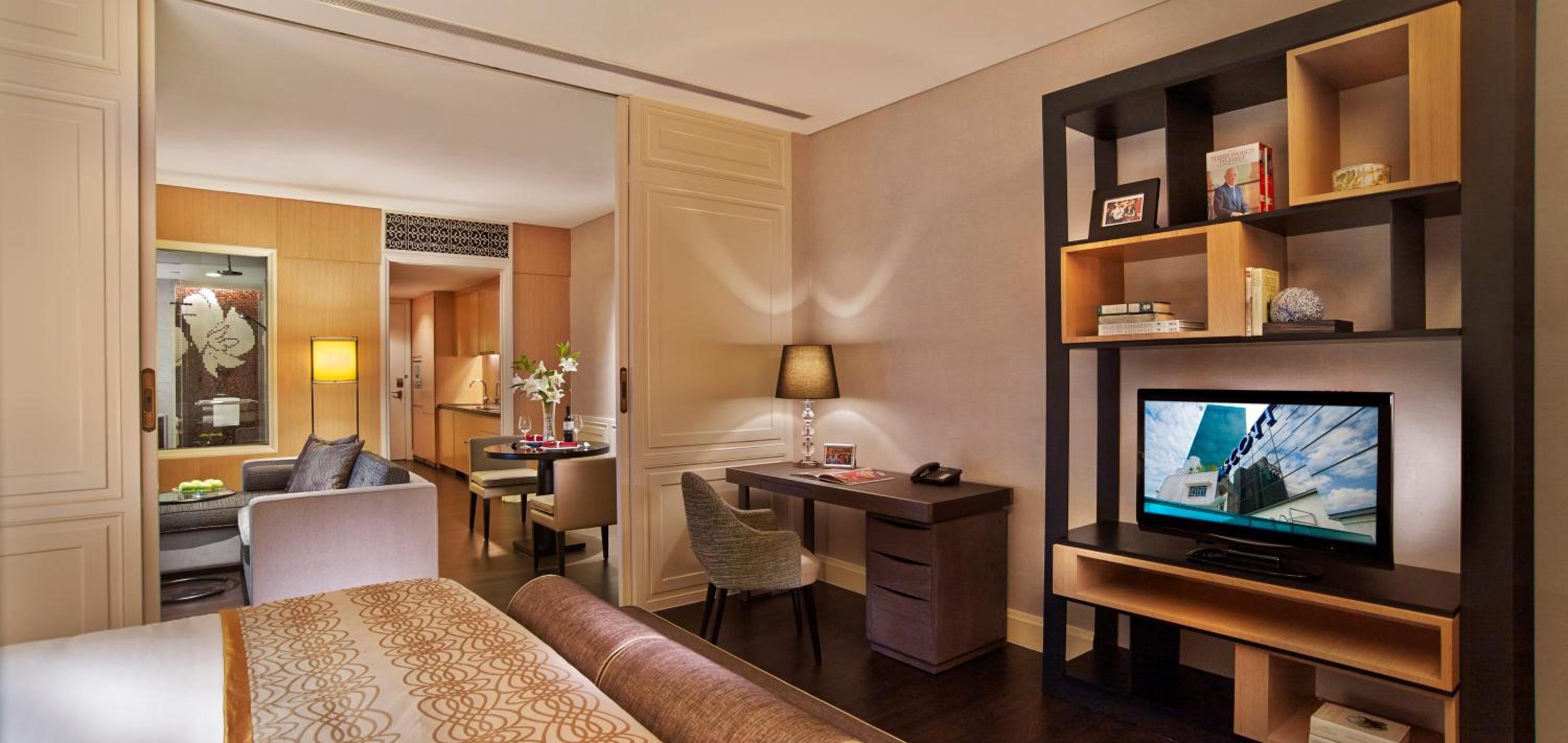 Collyer Suite photo 3