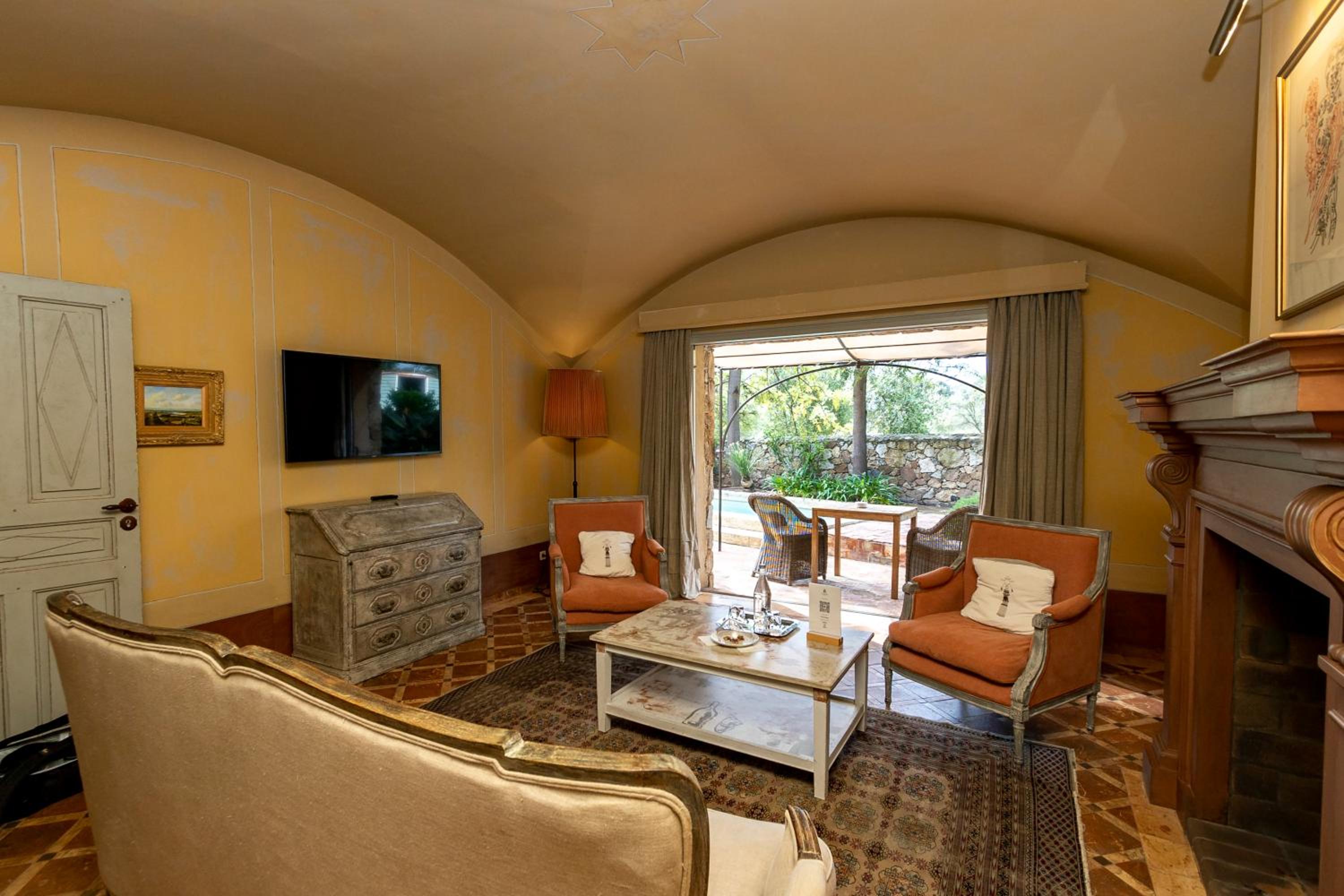 Deluxe Villa - Photo 19