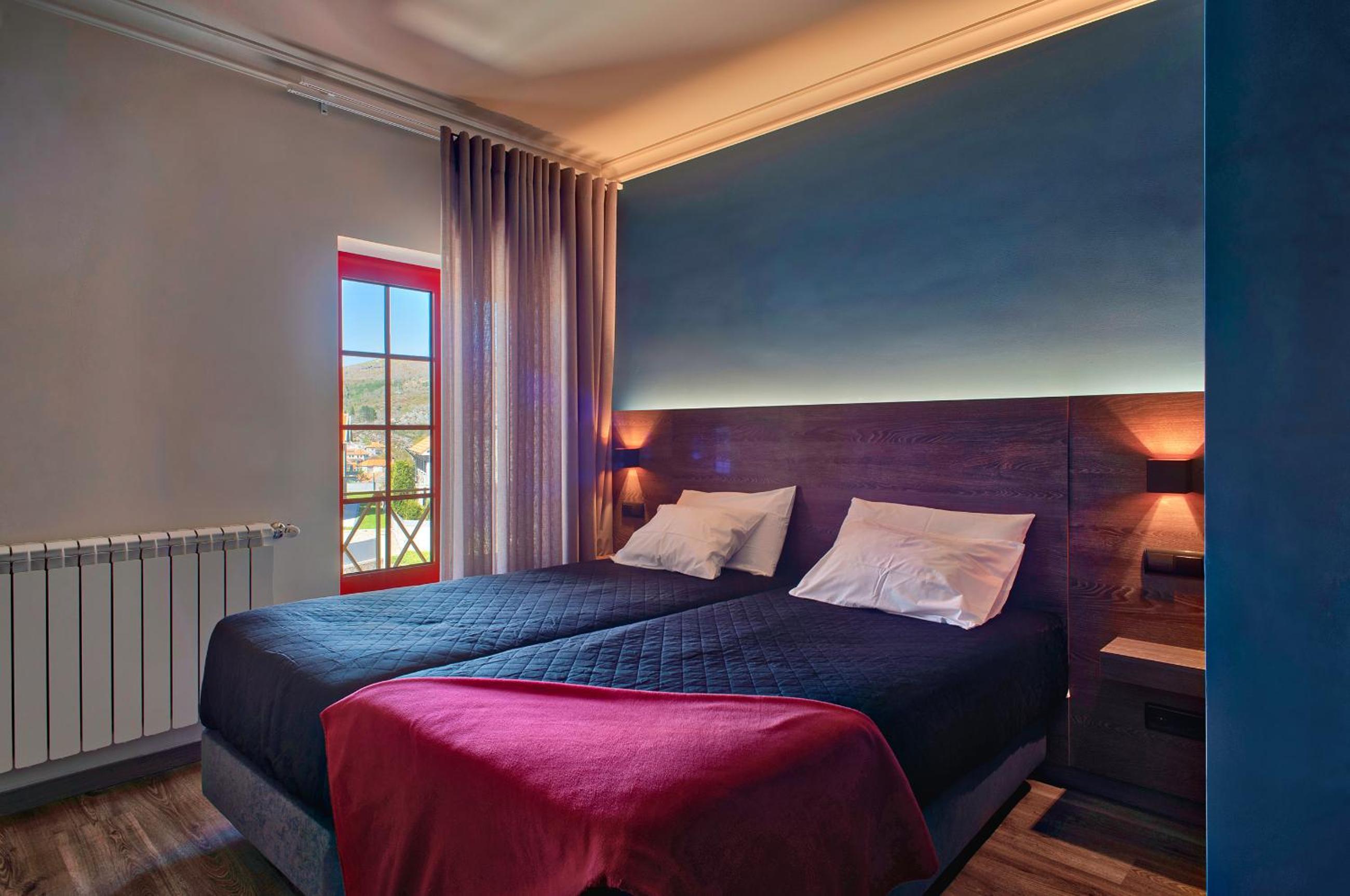 Standard Twin Room - Photo 2