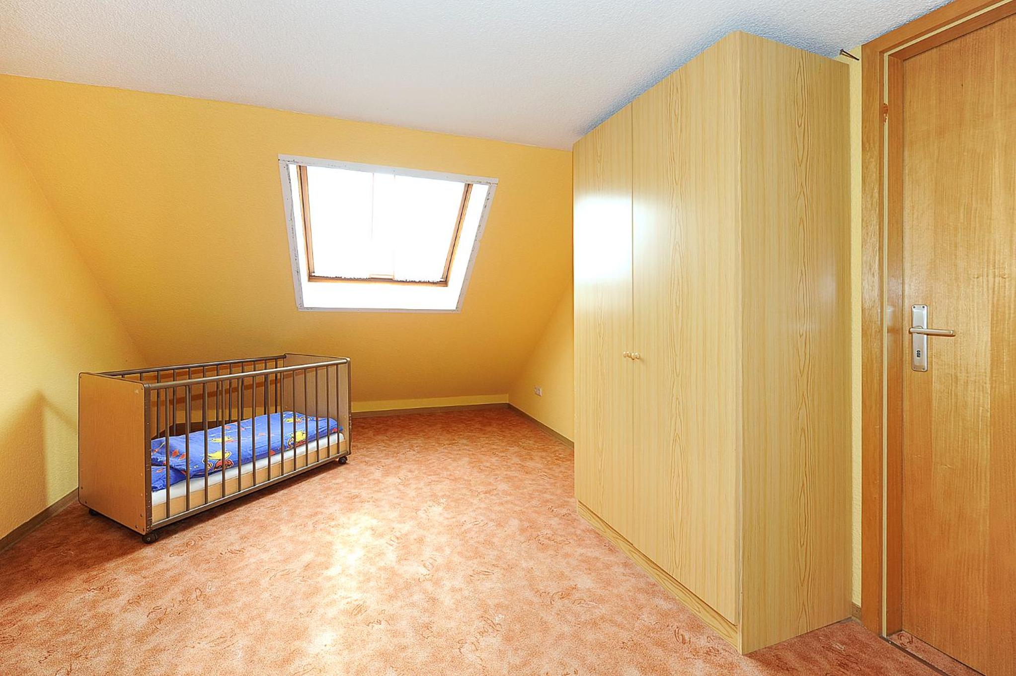 Family Room with Bathroom photo 3