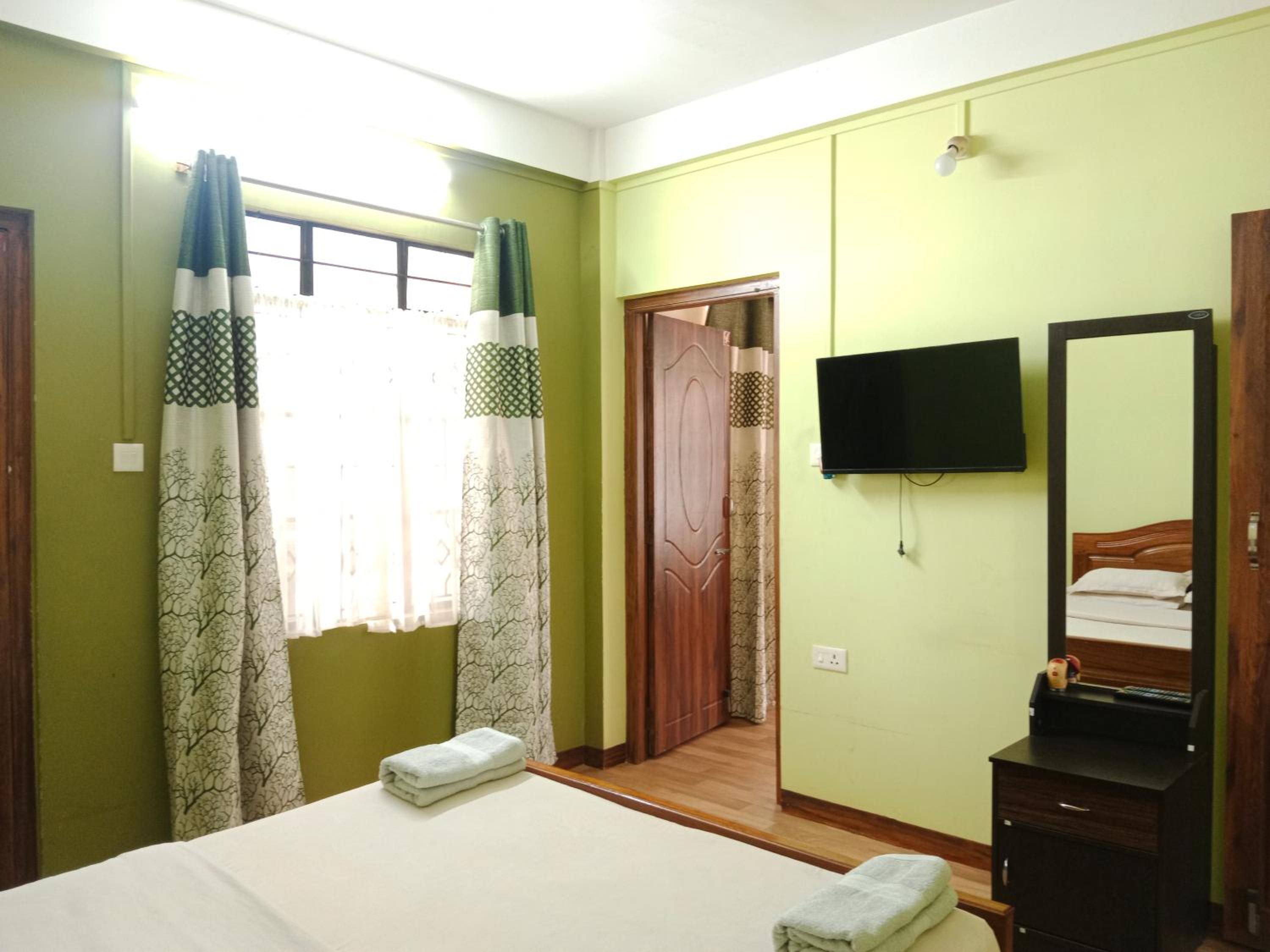 Two-Bedroom House - Photo 1