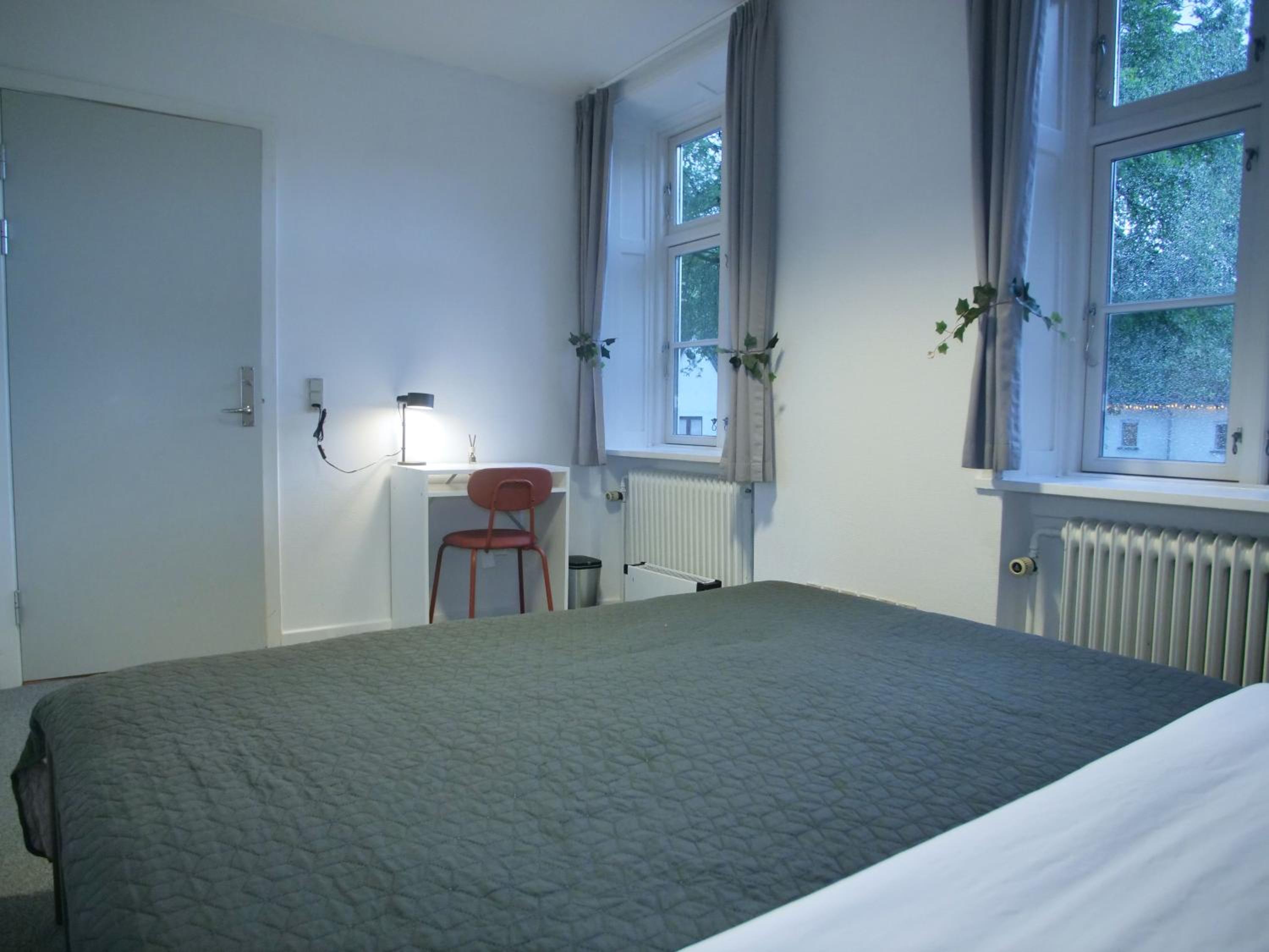 Queen Room photo 3
