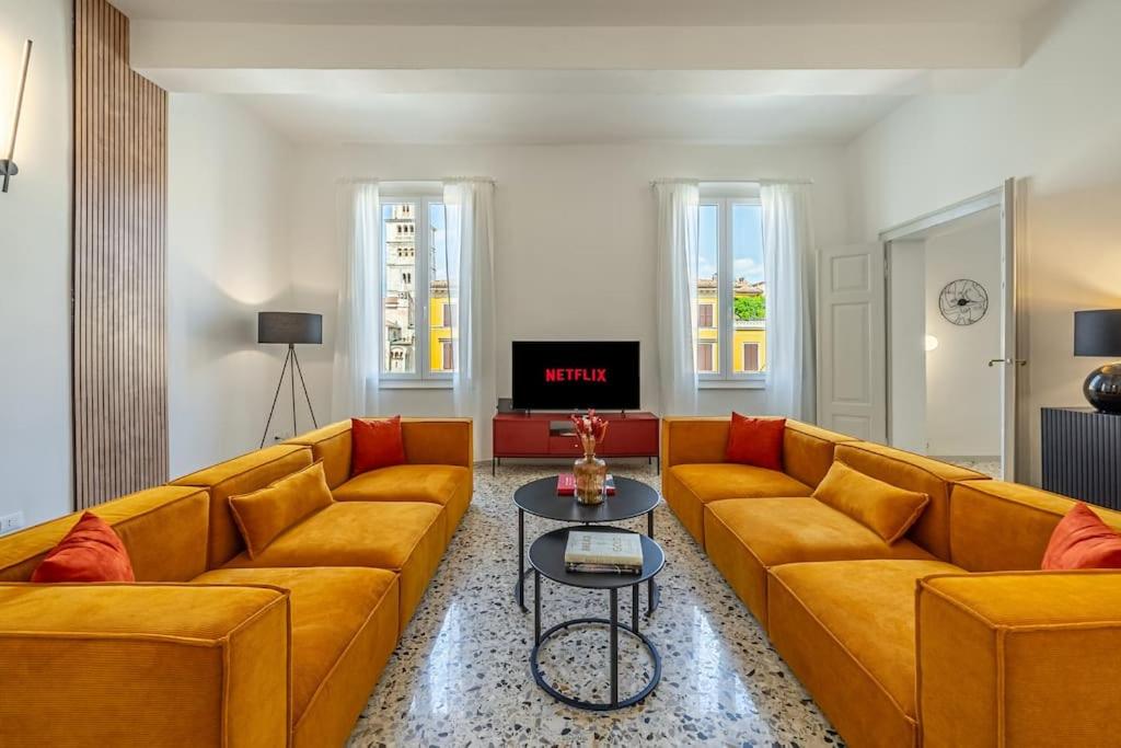 Three-Bedroom Apartment with View photo 1