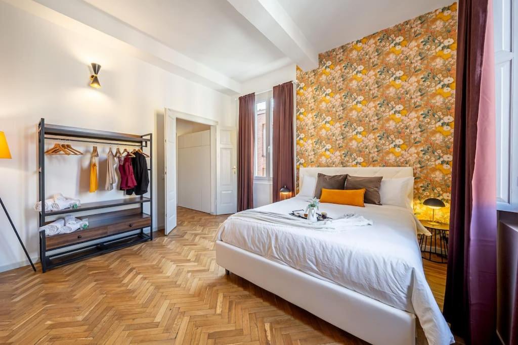 Three-Bedroom Apartment with View photo 3