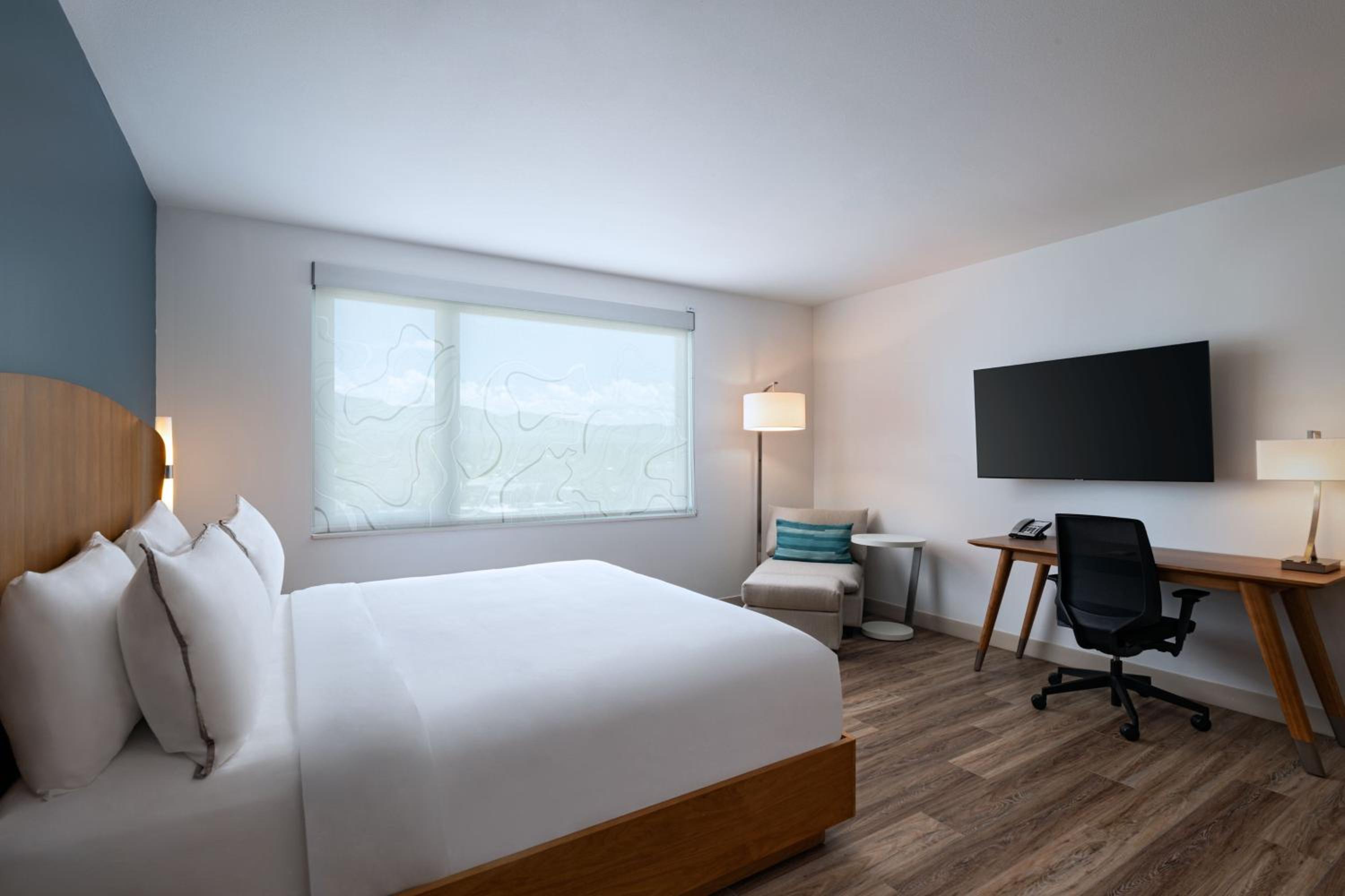 Standard King Room - Photo 1