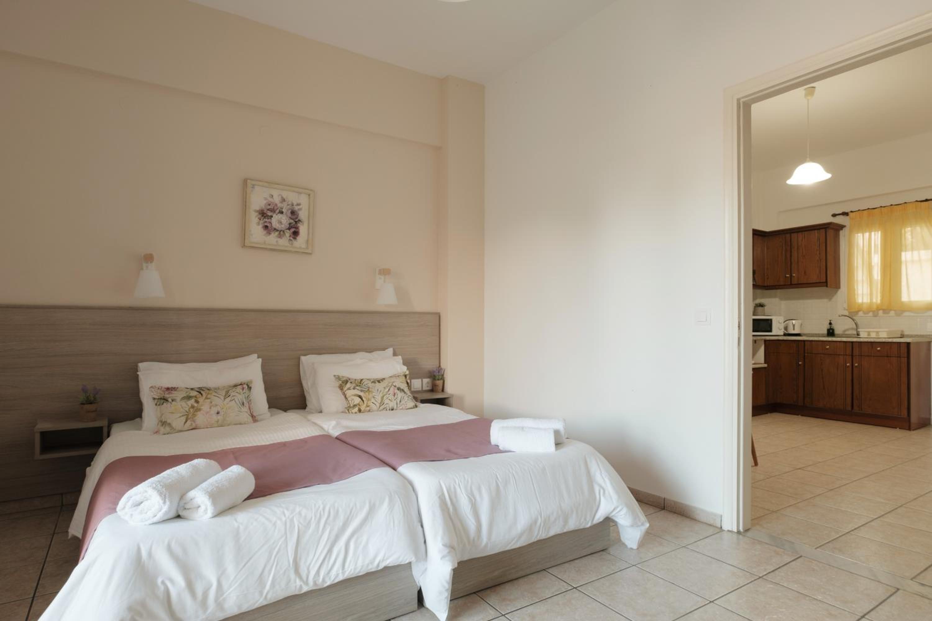 One-Bedroom Deluxe Apartment
