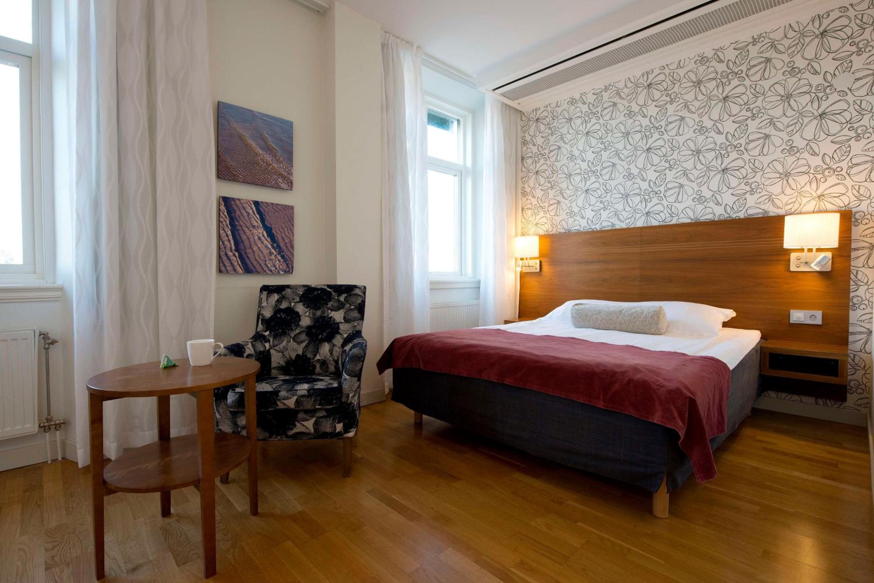Queen Room - Photo 2