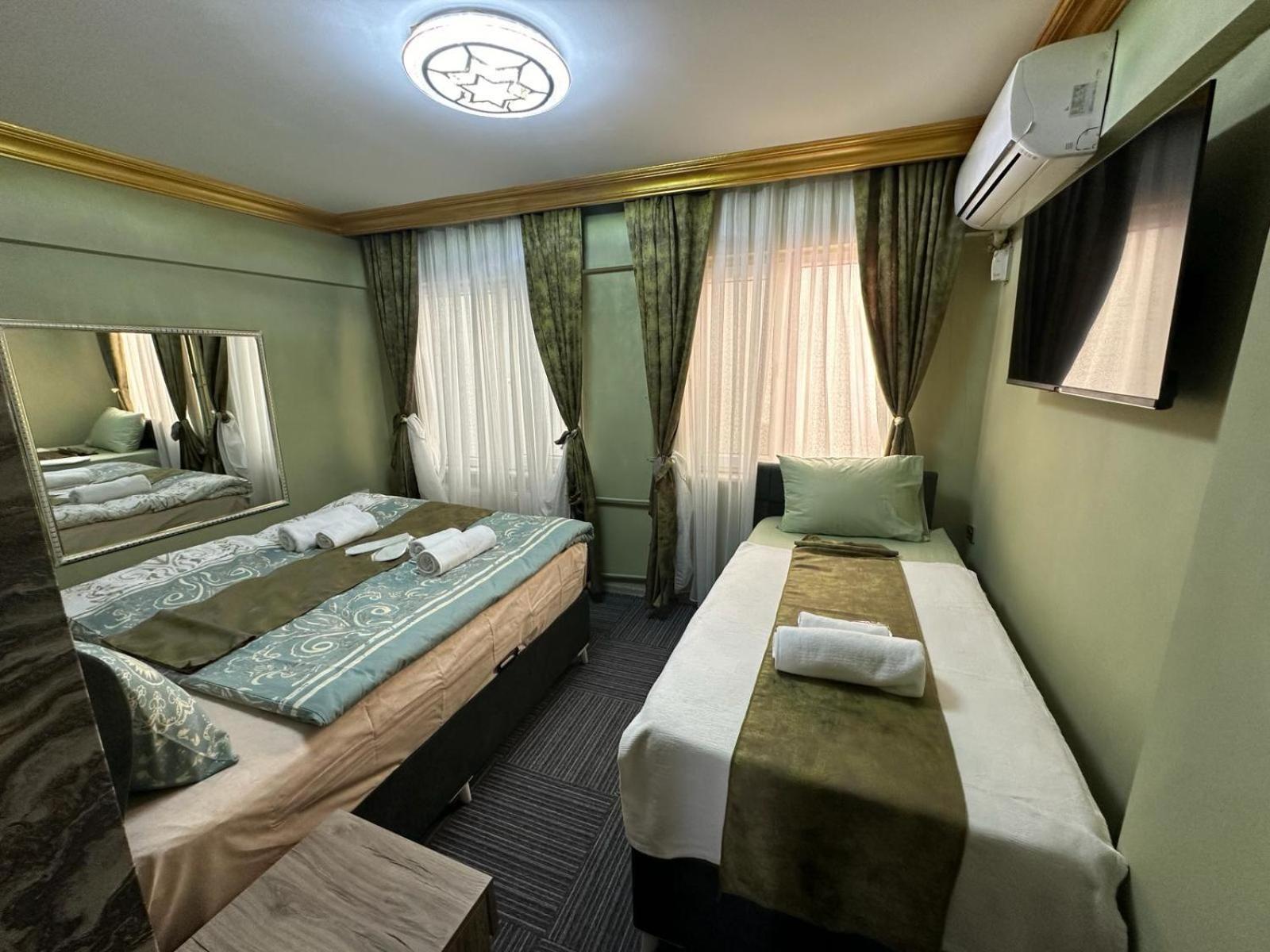 Classic Triple Room photo 1