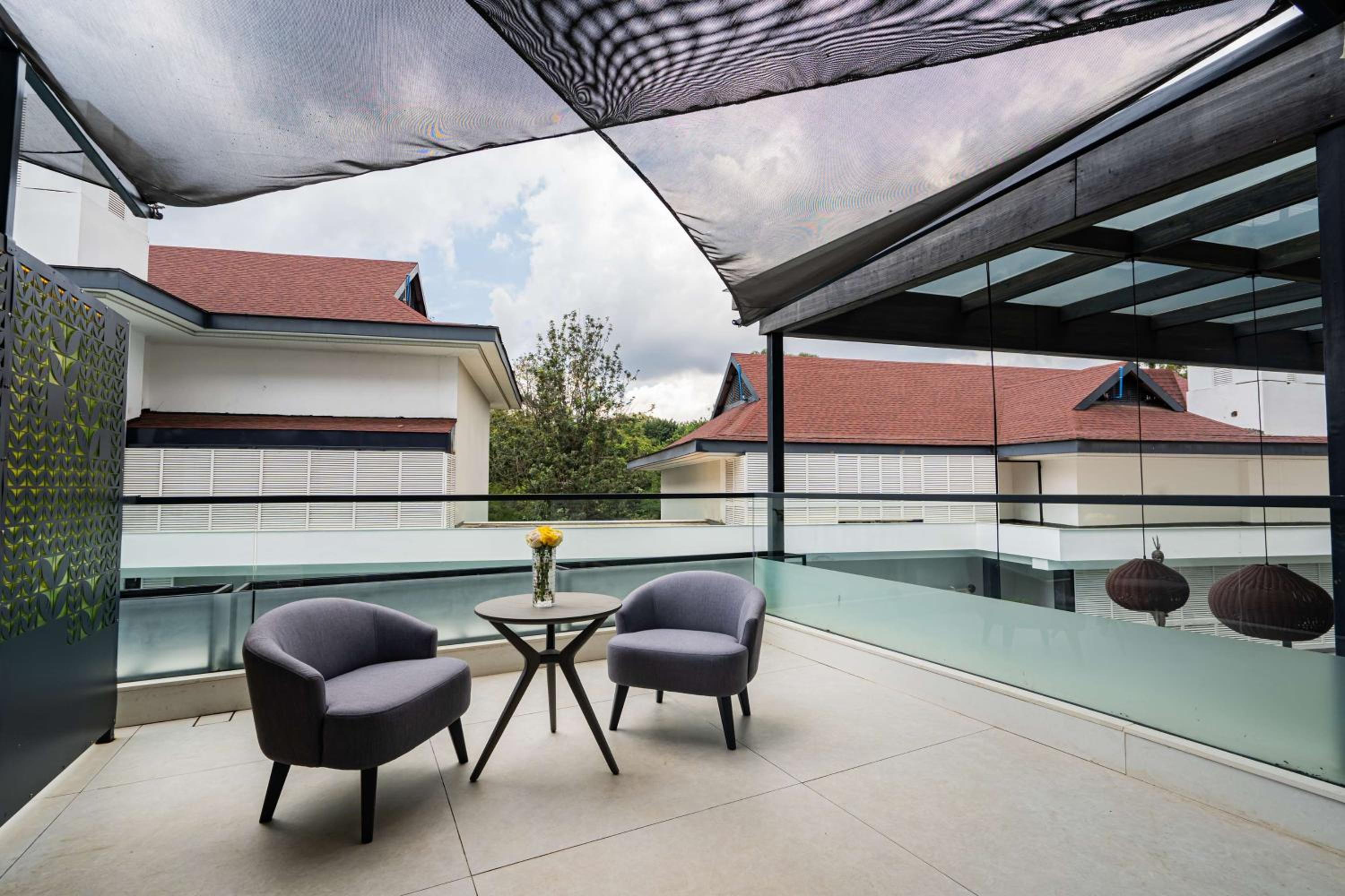 Deluxe Serene King Room with Terrace