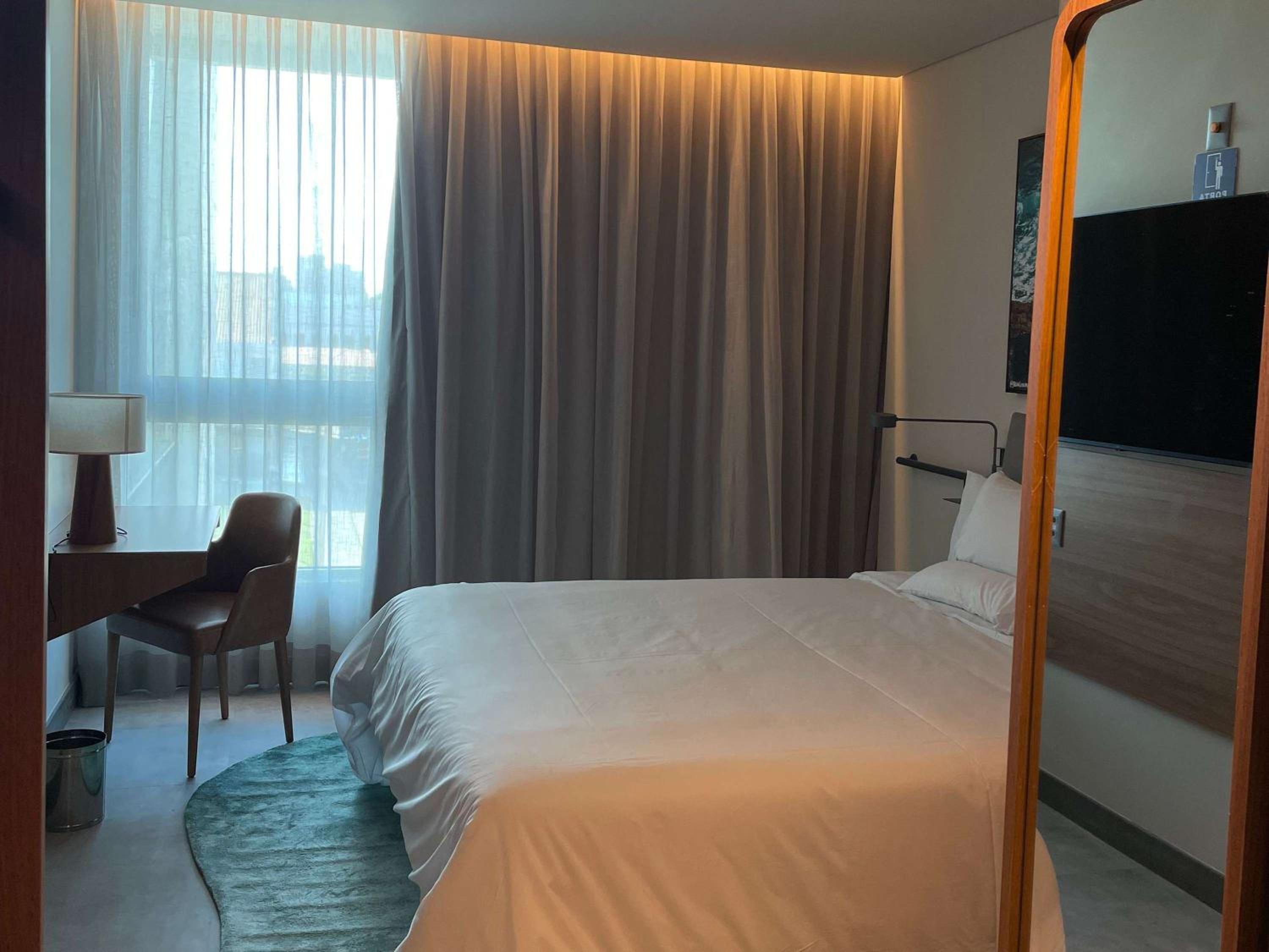 Superior Queen Apartment with Balcony and Sea View photo 1