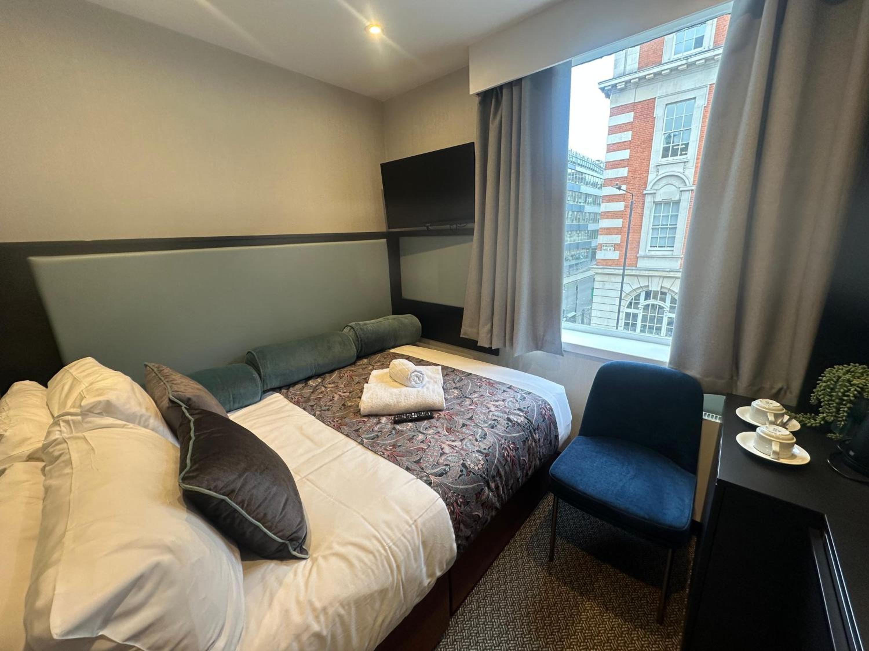 Deluxe Double Room photo 3