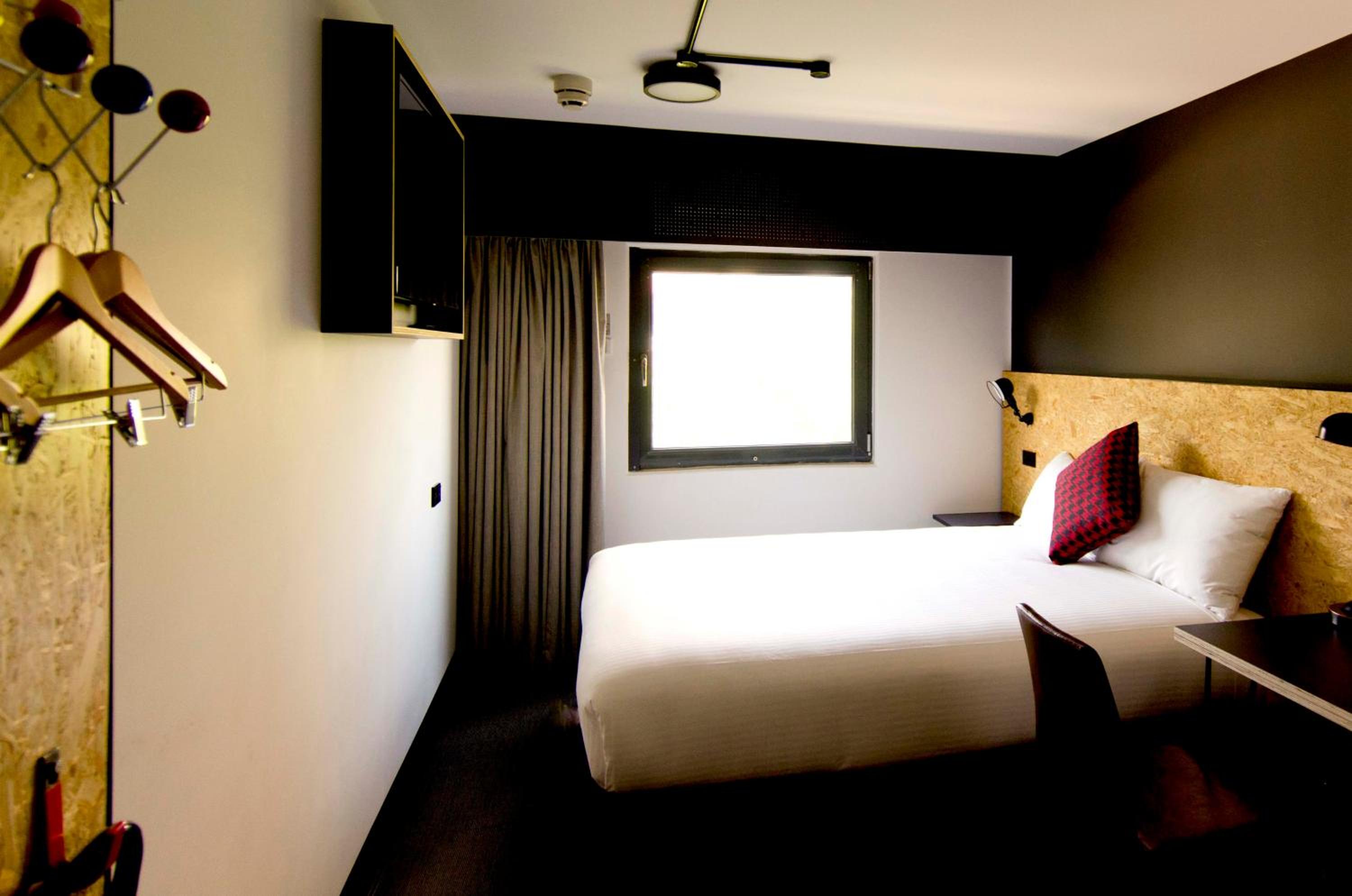 Queen Room - Photo 4