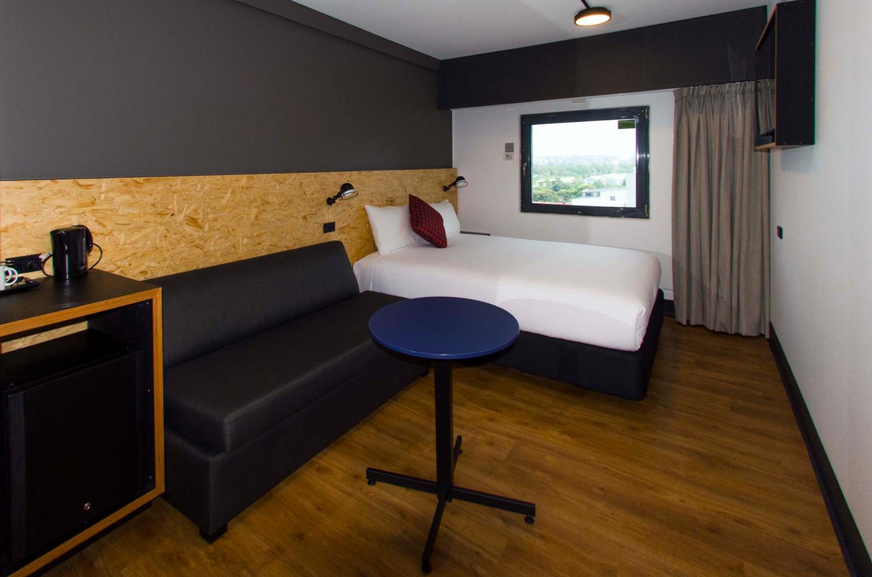 Triple Room with 1 King and 1 Single bed with Habour View photo 3