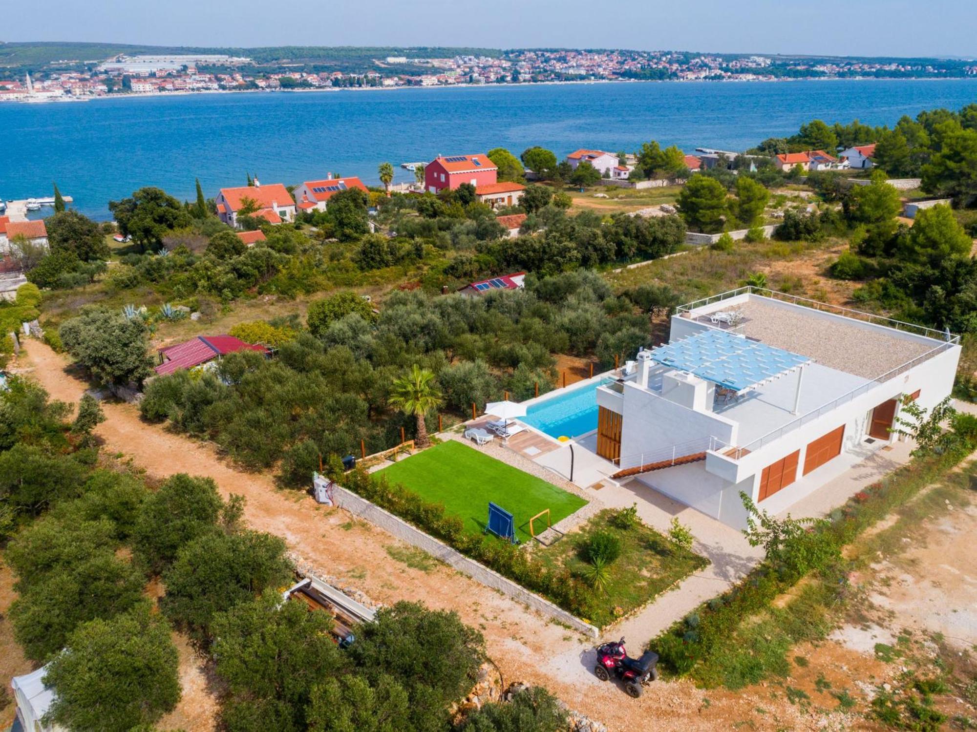 Villa with Private Pool photo 2