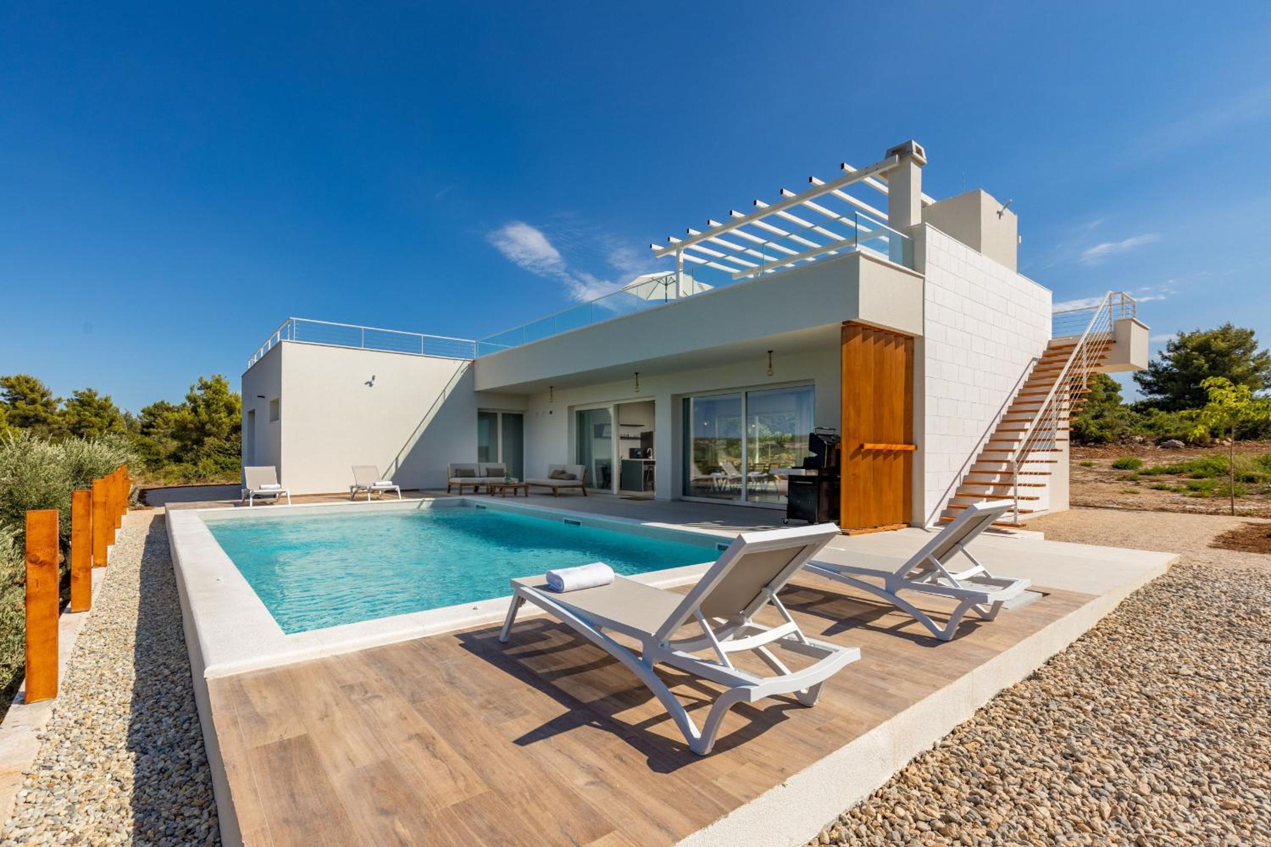 Villa with Private Pool photo 3
