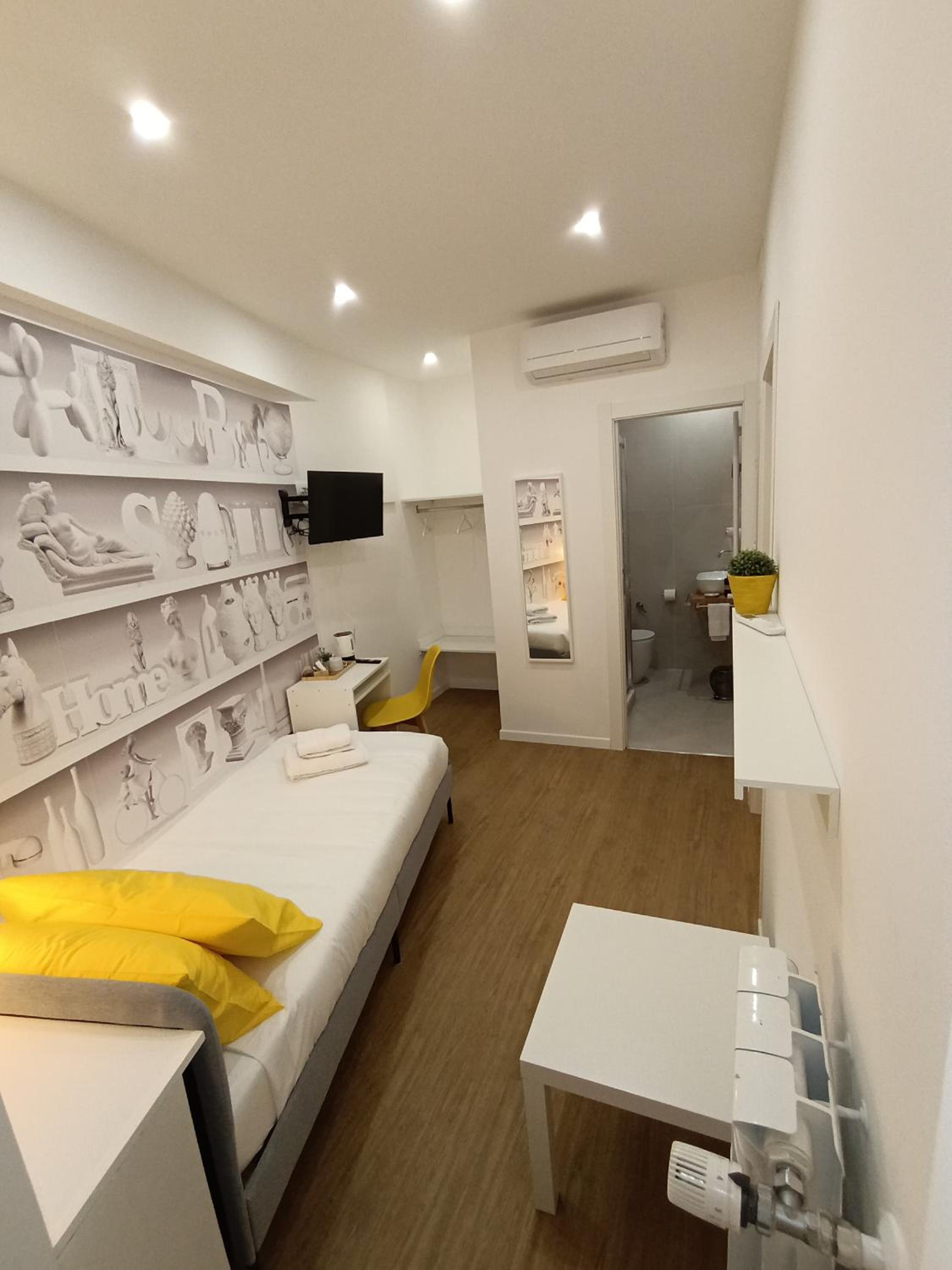 Single Room with Terrace