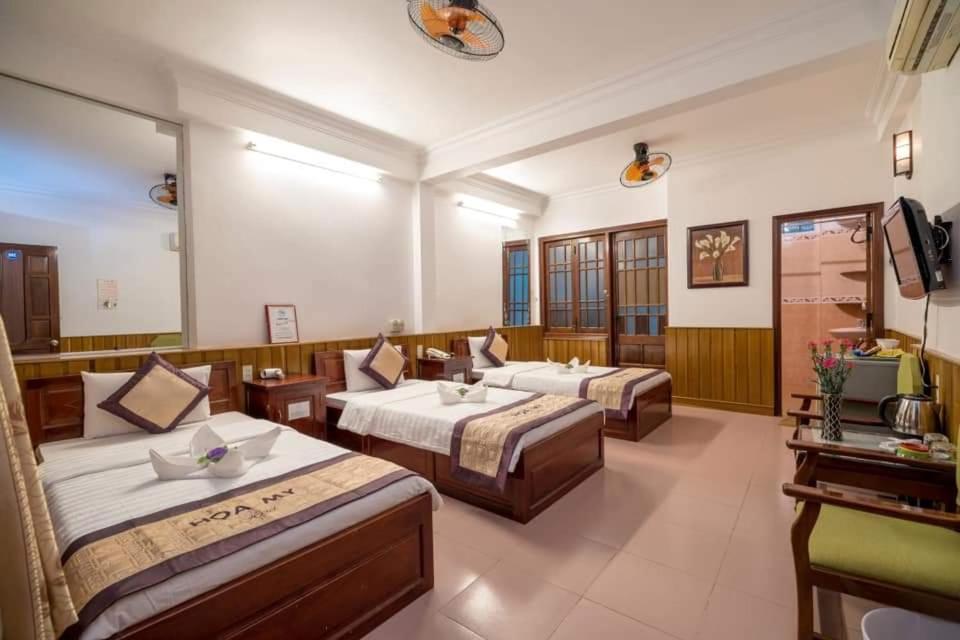 Triple Room With Private Bathroom