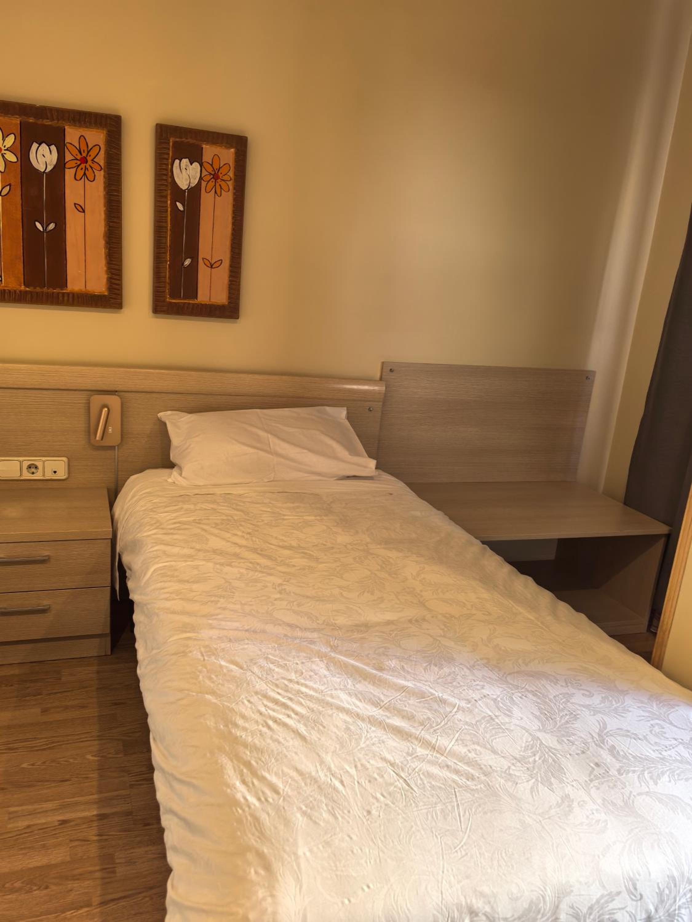 Single Room photo 3