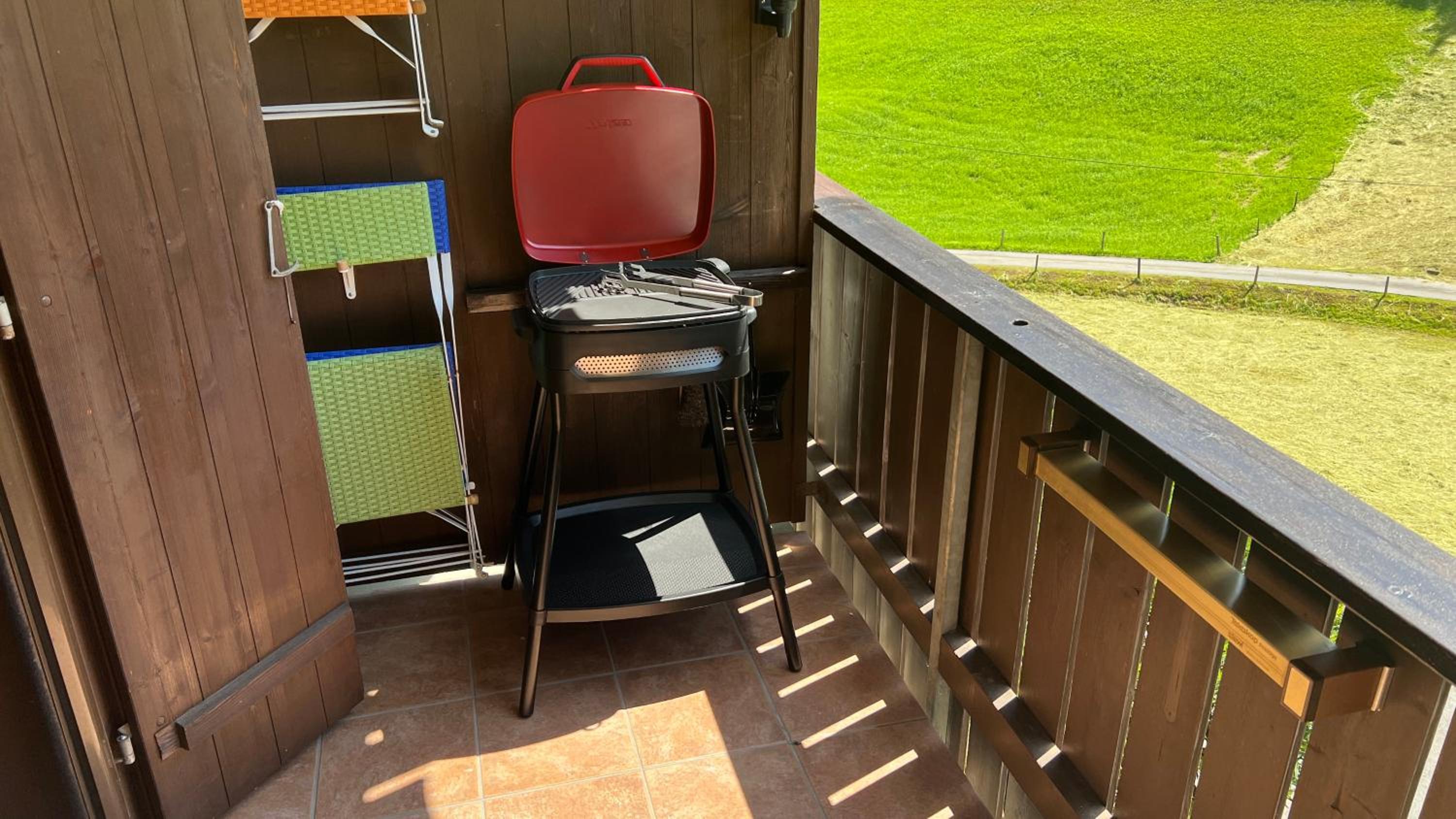 One-Bedroom Apartment With Balcony photo 2