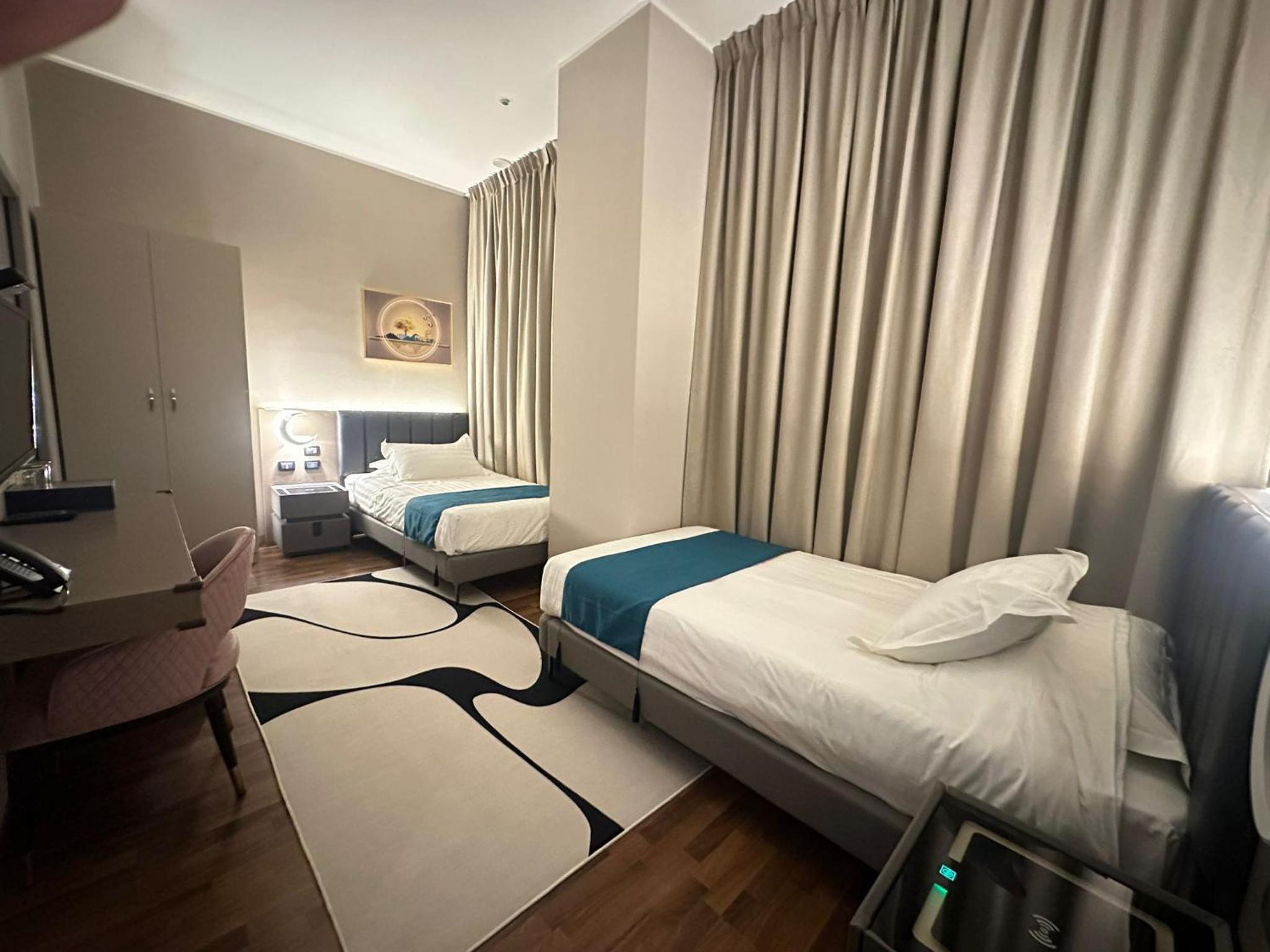 Twin Room - Photo 1