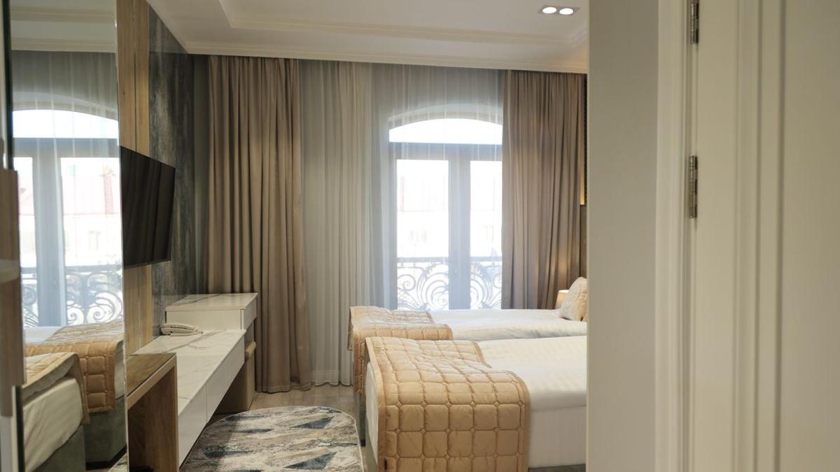 Superior Deluxe Double or Twin Room  - Photo 5