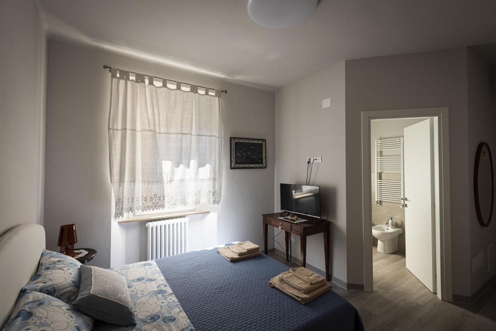 Double Room with Private Bathroom photo 1