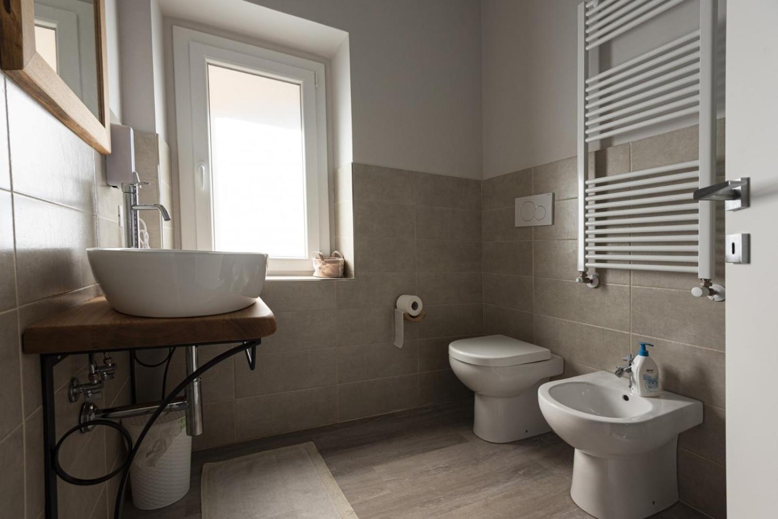 Double Room with Private Bathroom photo 2