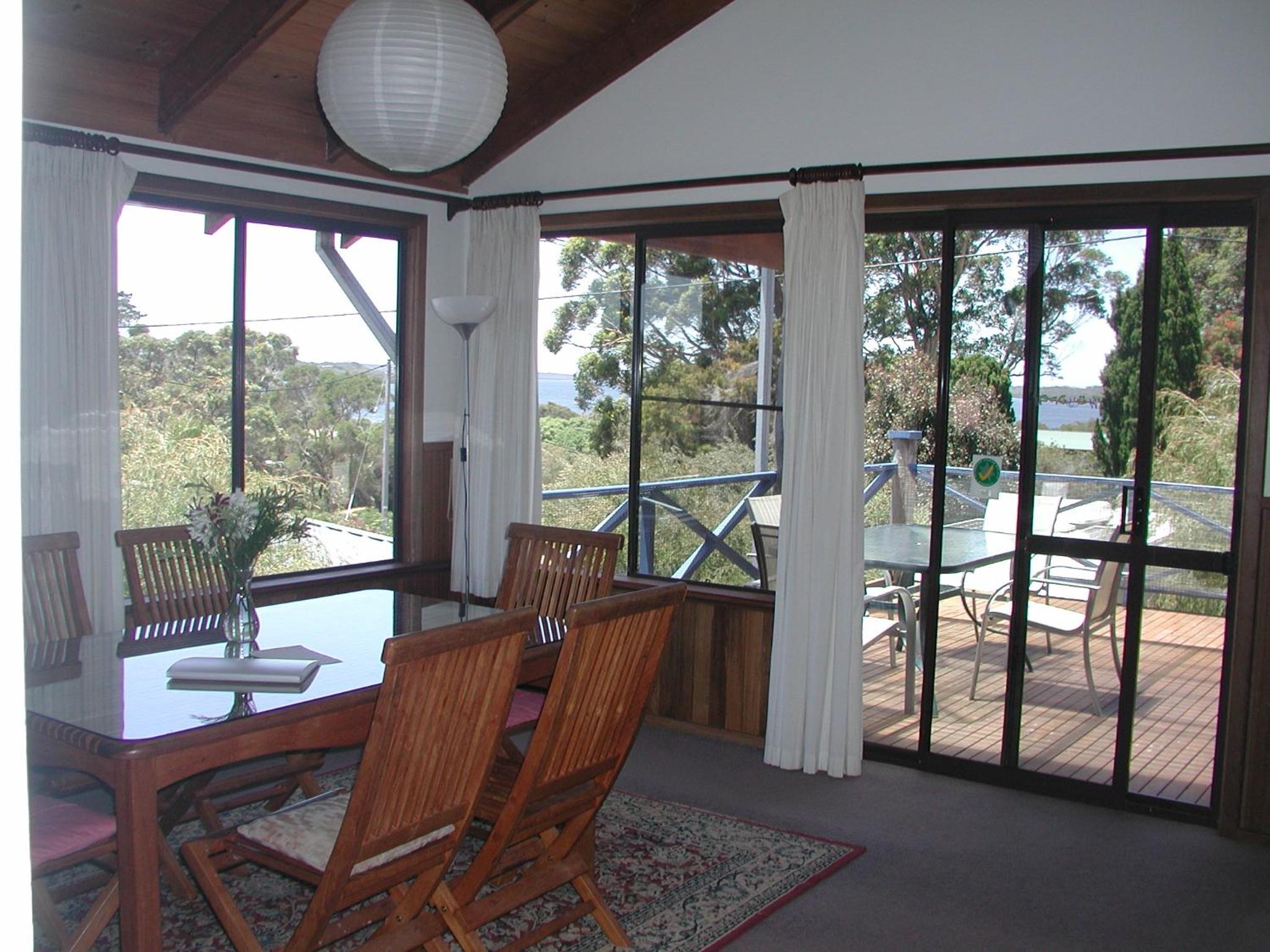 Apartment with Lake View photo 2