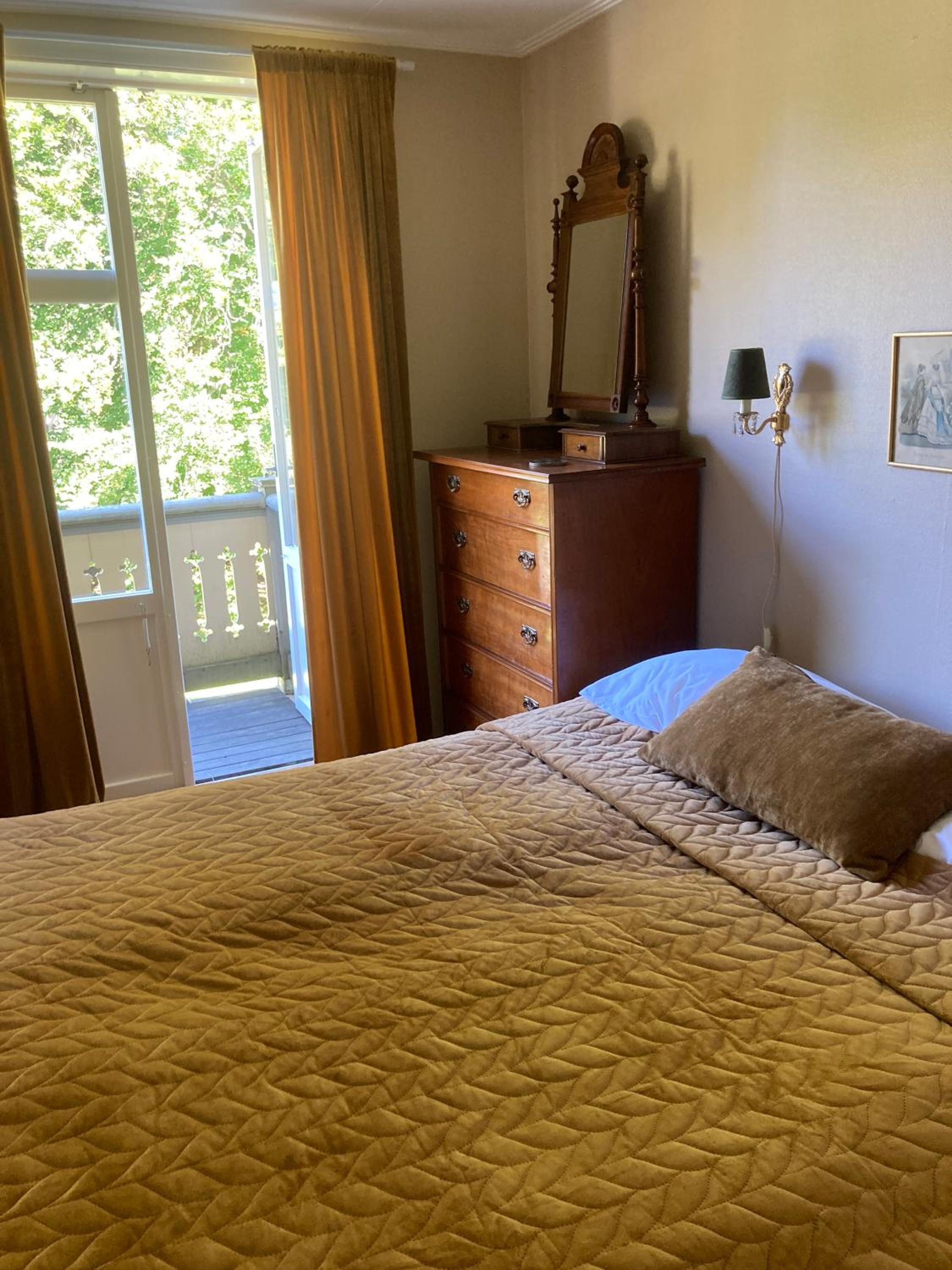 Double Room - Photo 8
