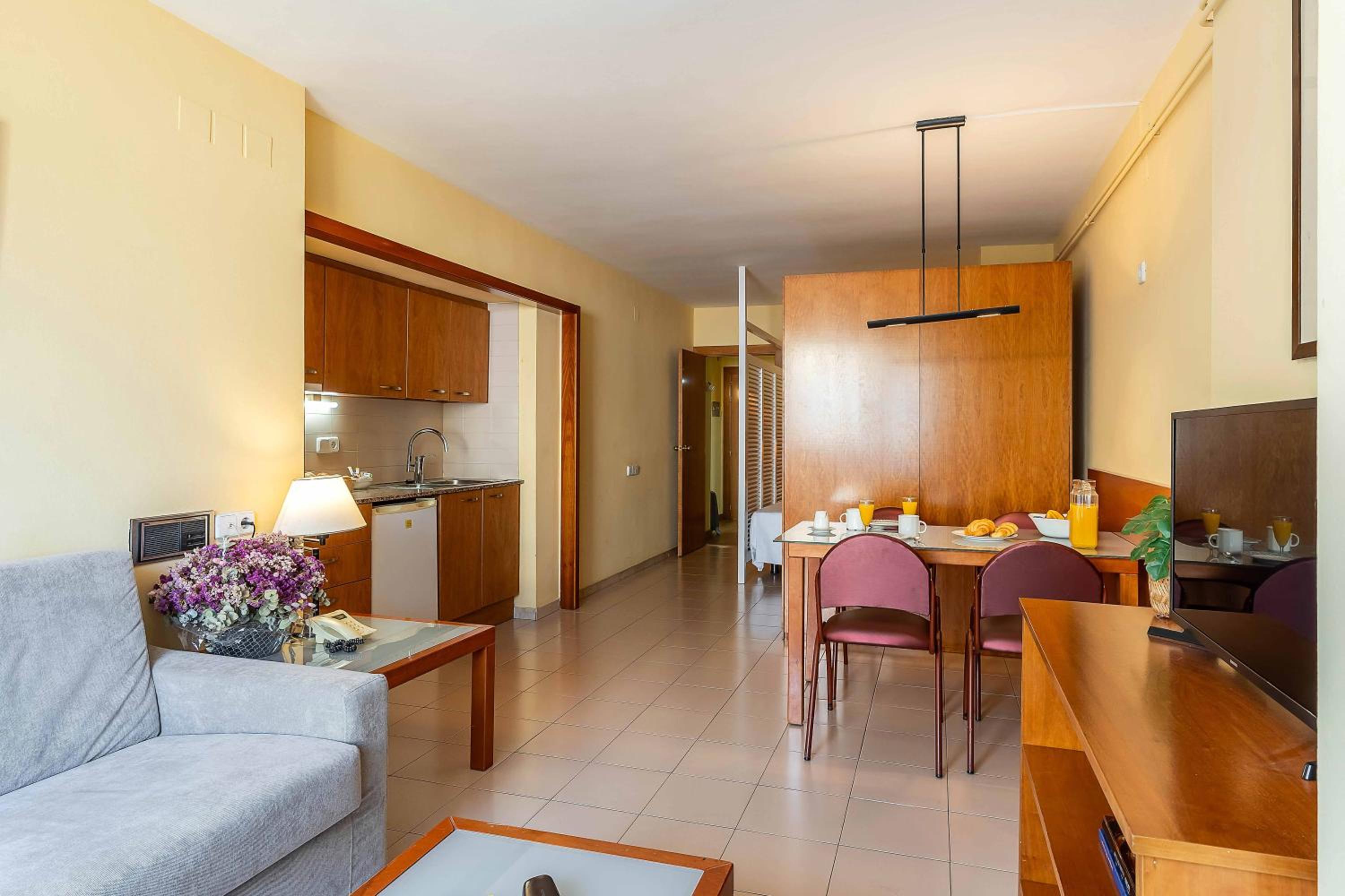 One-Bedroom Apartment (2 Adults) photo 2