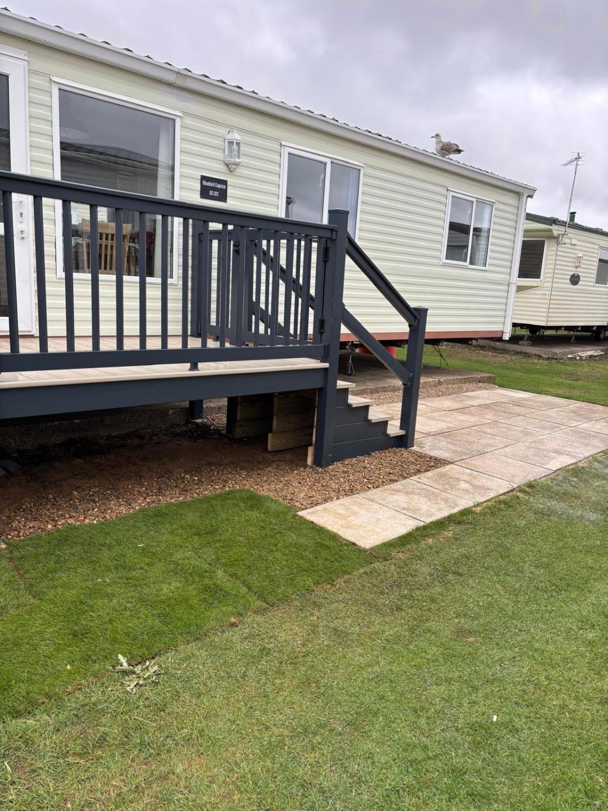 Mobile Home photo 2