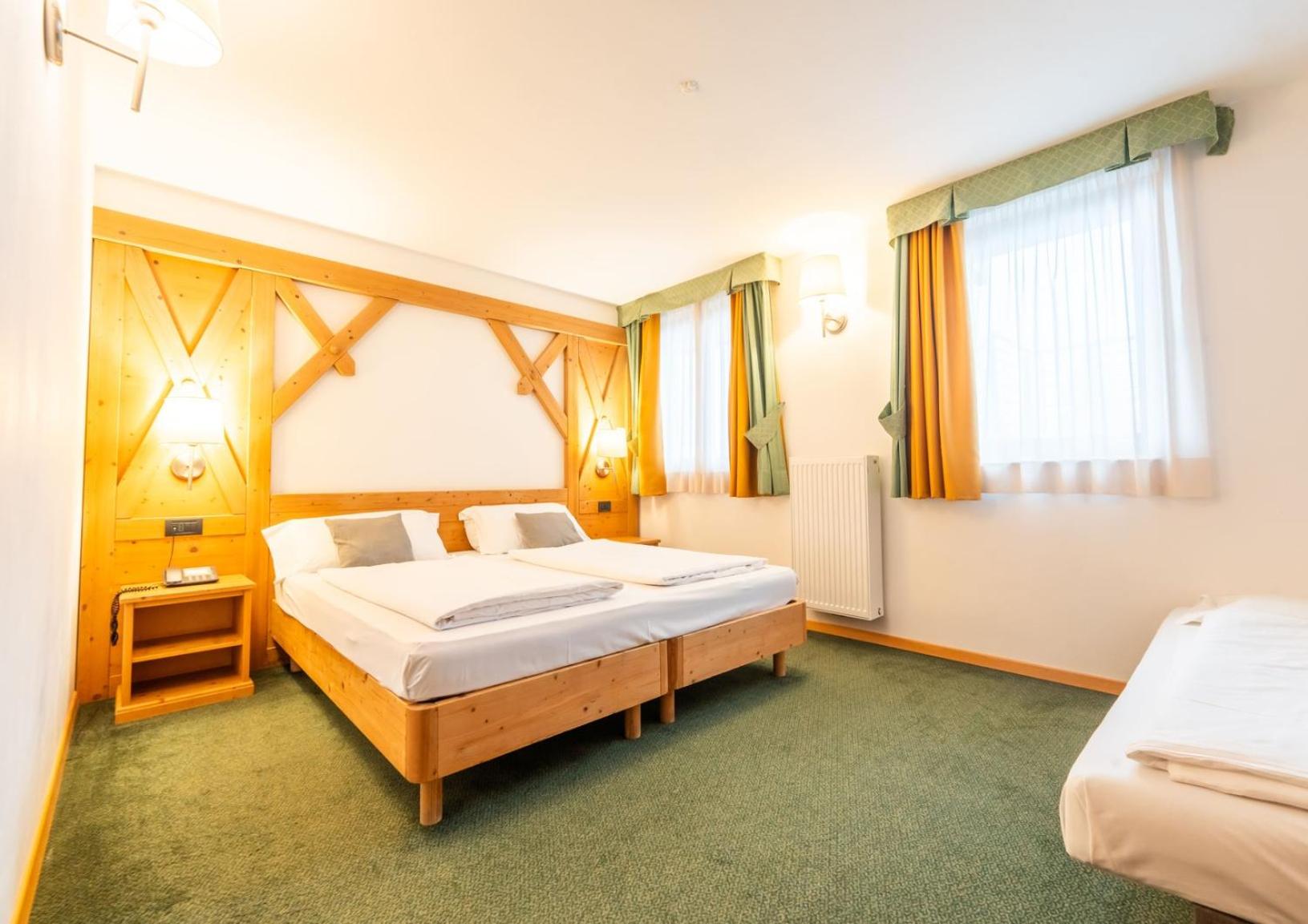 Triple Room with Spa Access - Photo 2