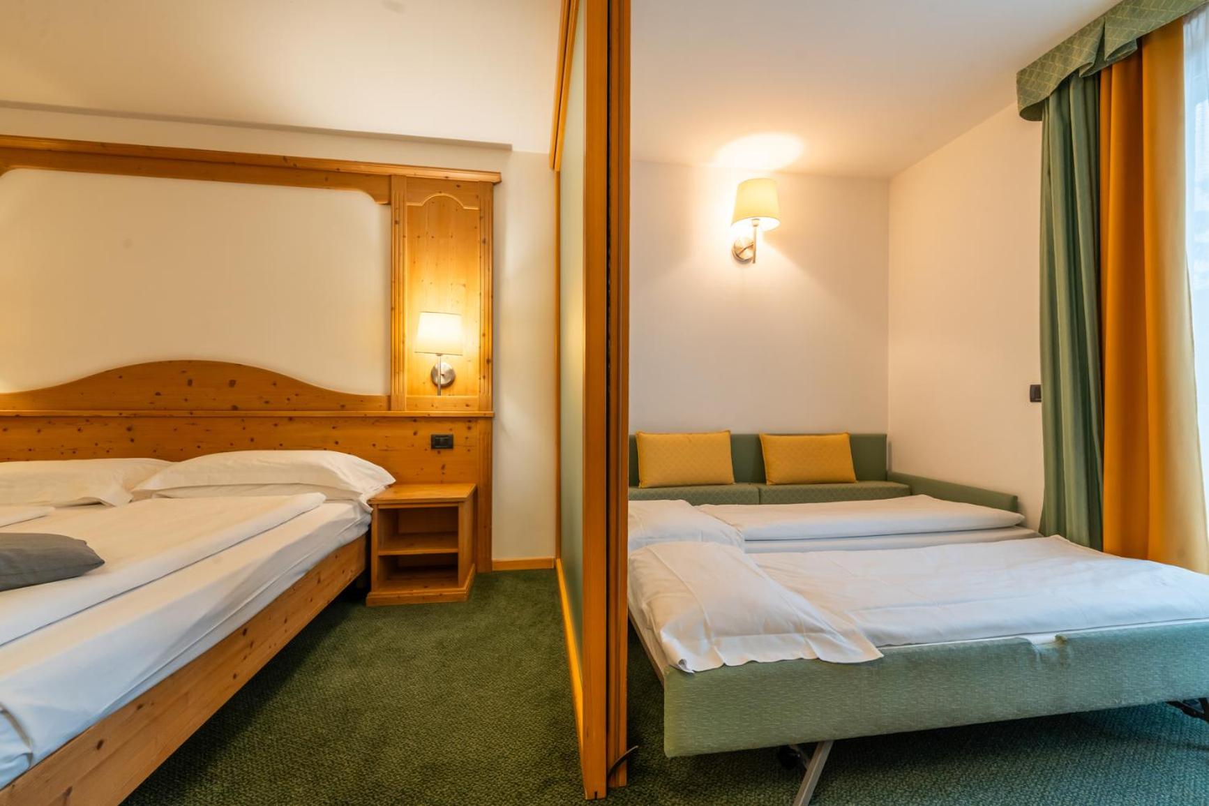 Quadruple Room with Spa Access - Photo 3