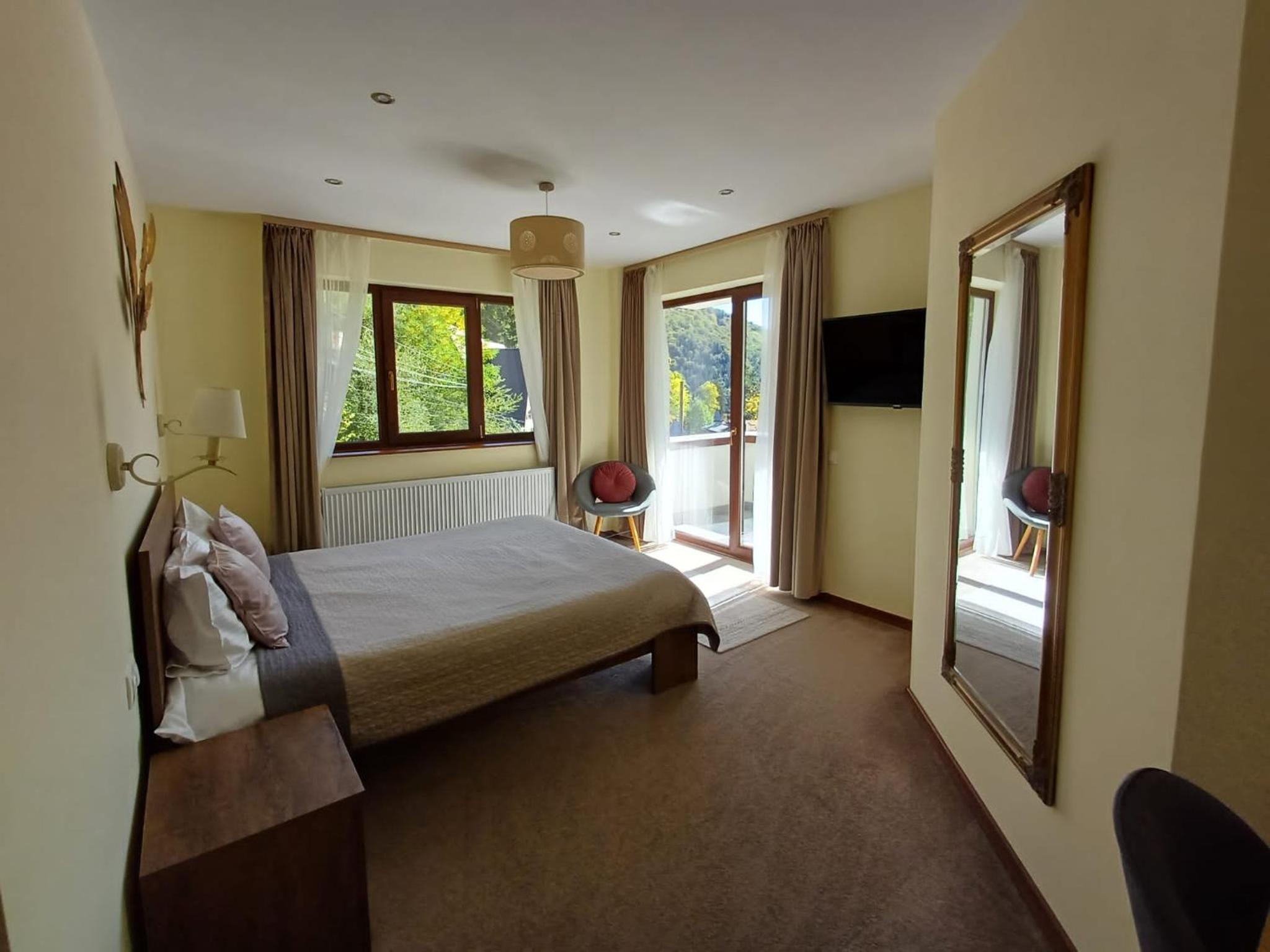 Queen Room with Balcony