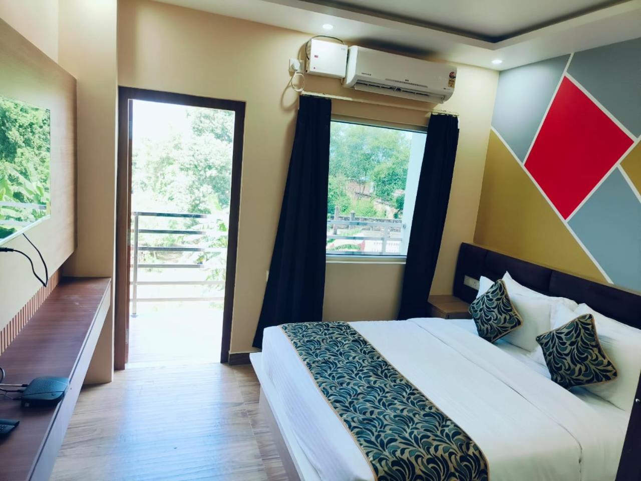 King Room With Balcony