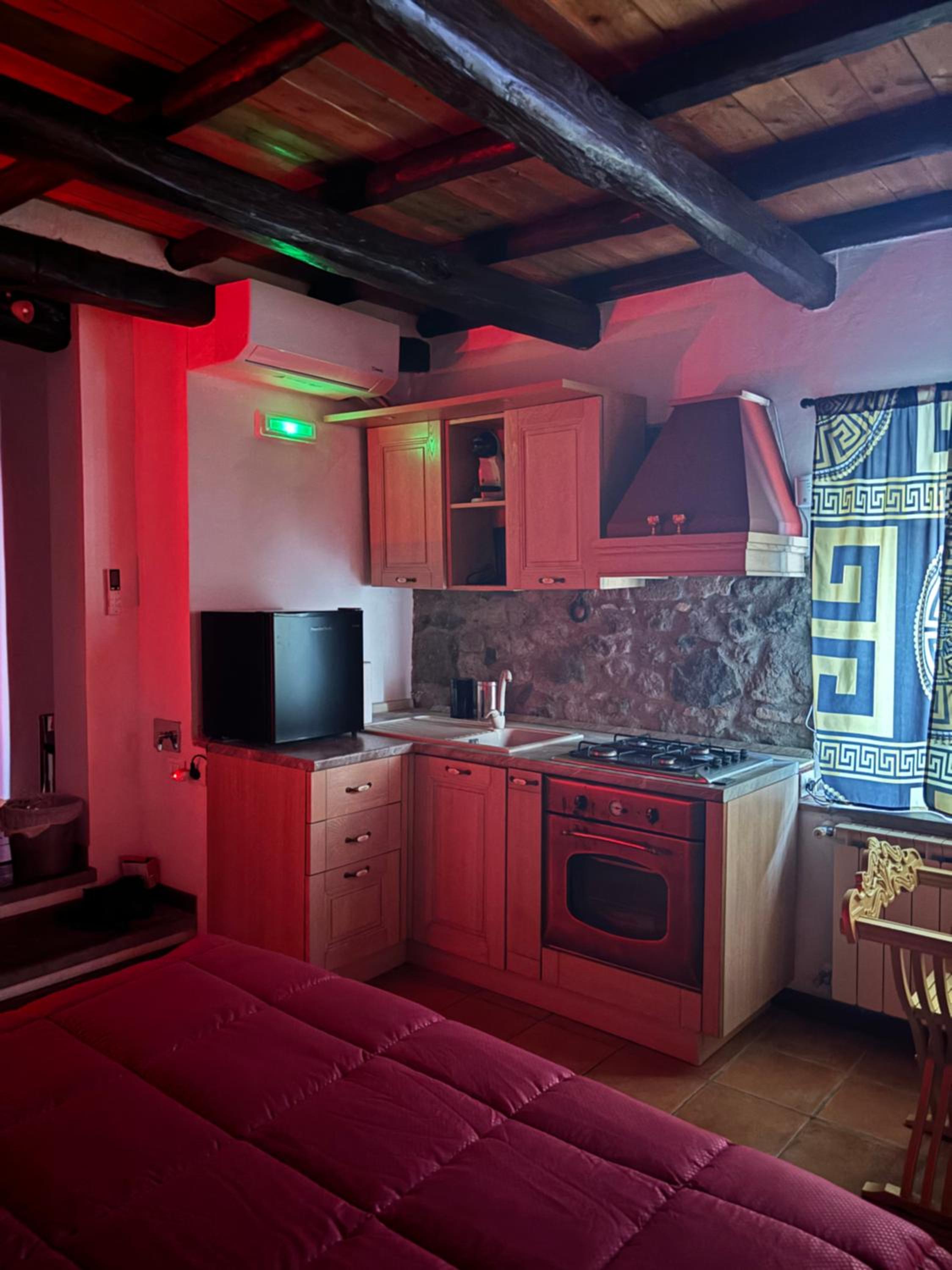 One-Bedroom House photo 3