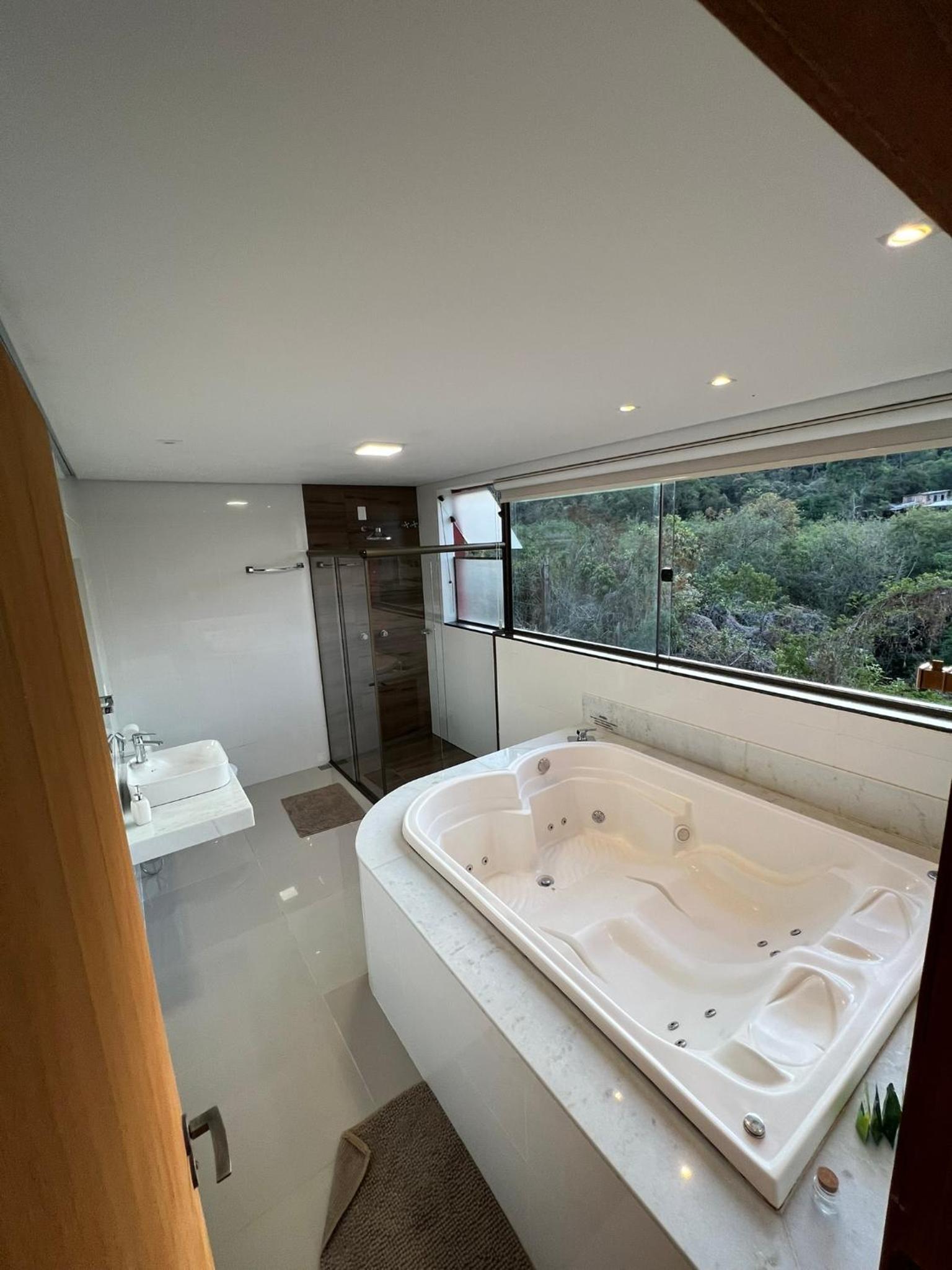 Double Room with Mountain View - Photo 3