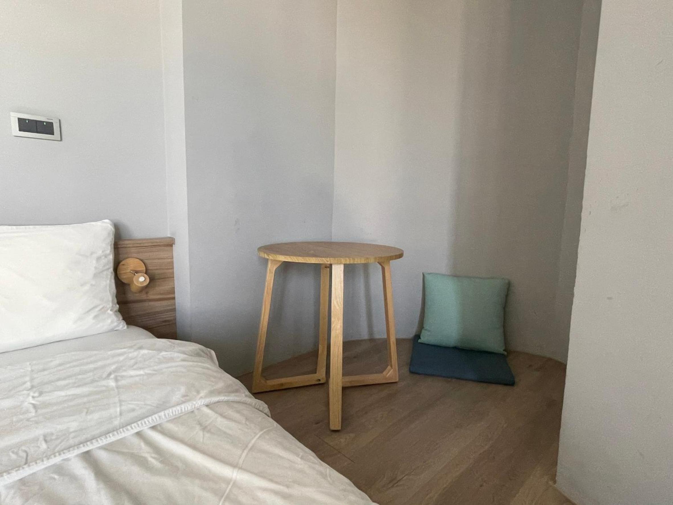 Quadruple Room With Private Bathroom photo 3