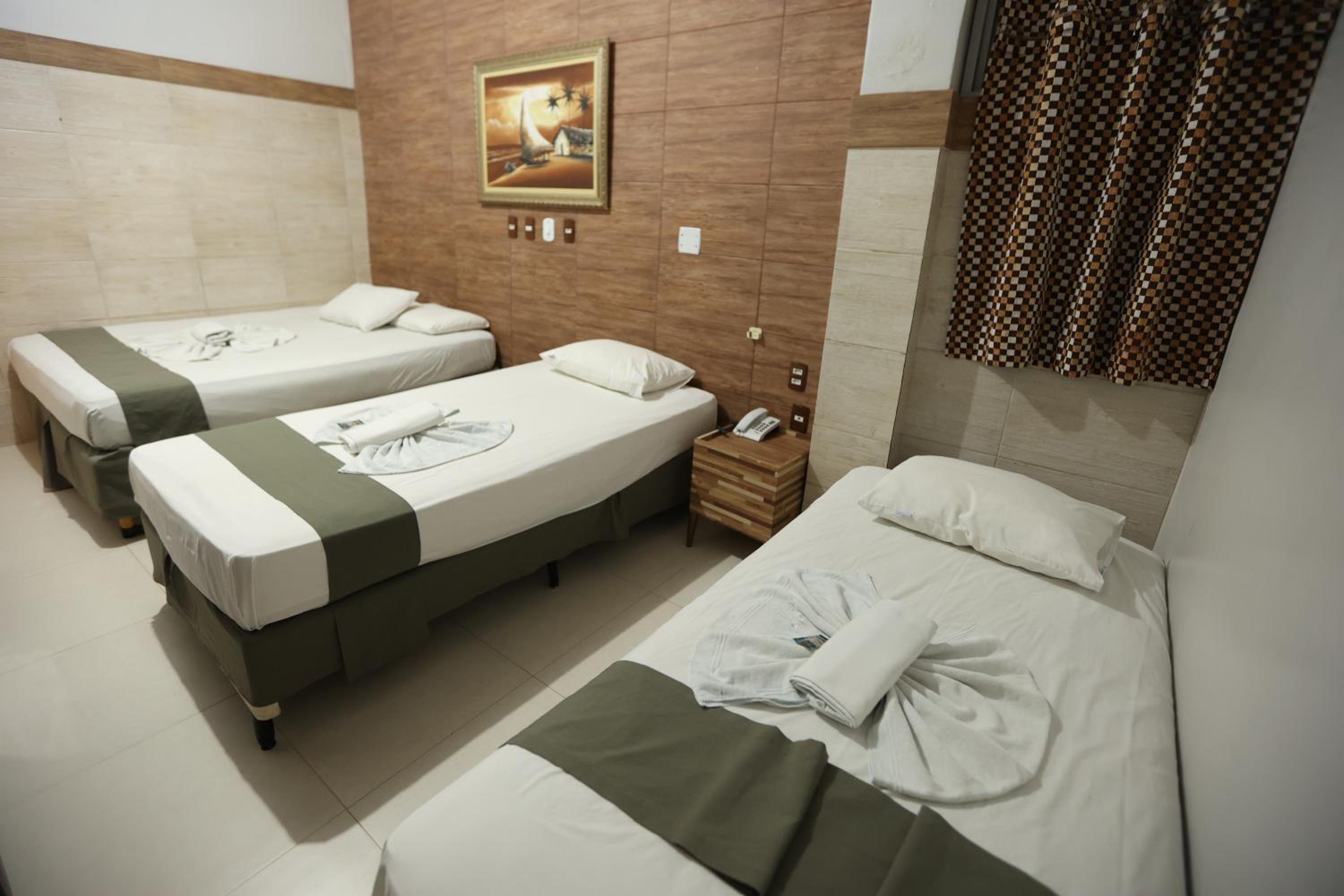 Quadruple Room - Photo 3