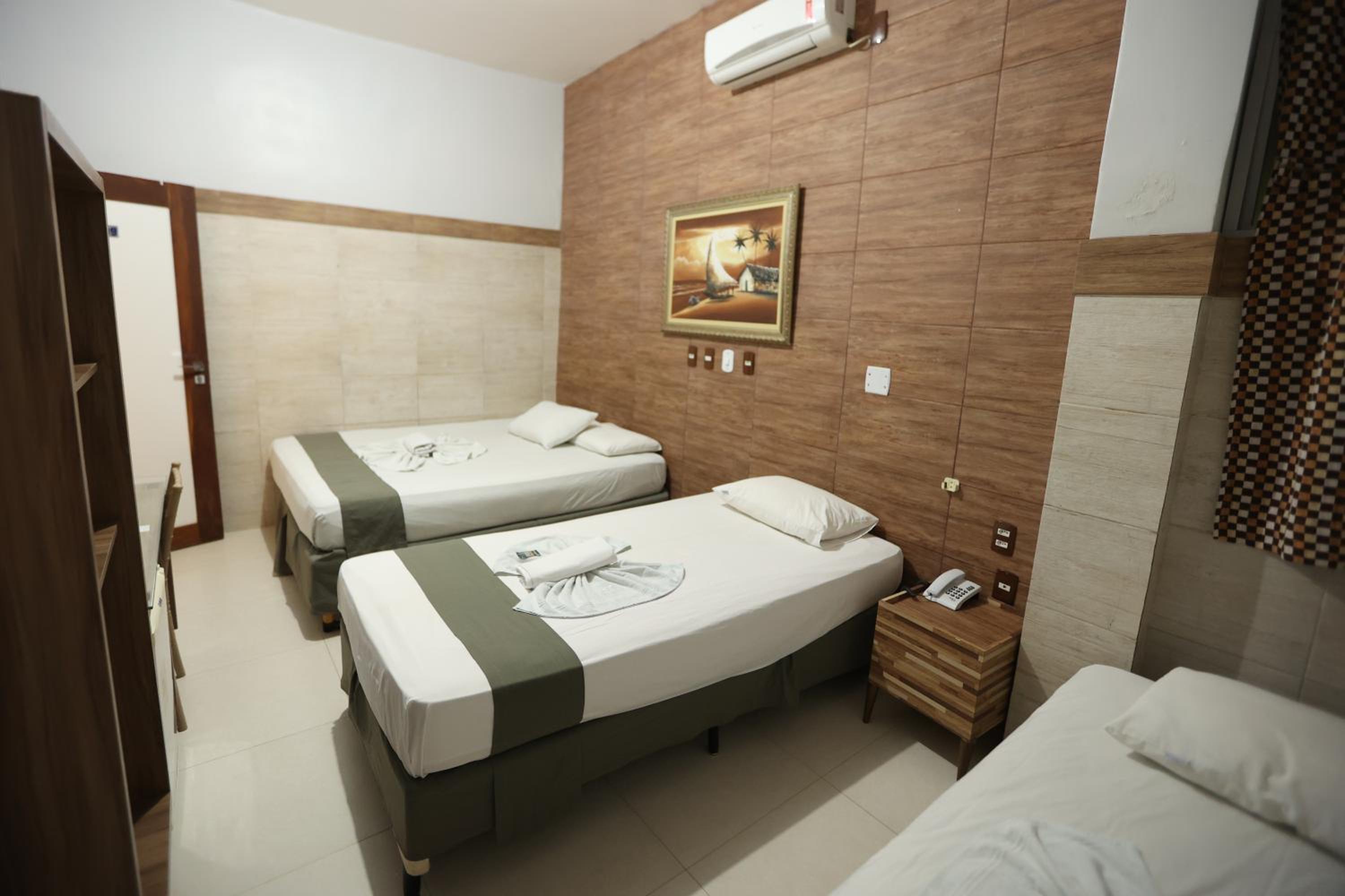 Quadruple Room - Photo 4