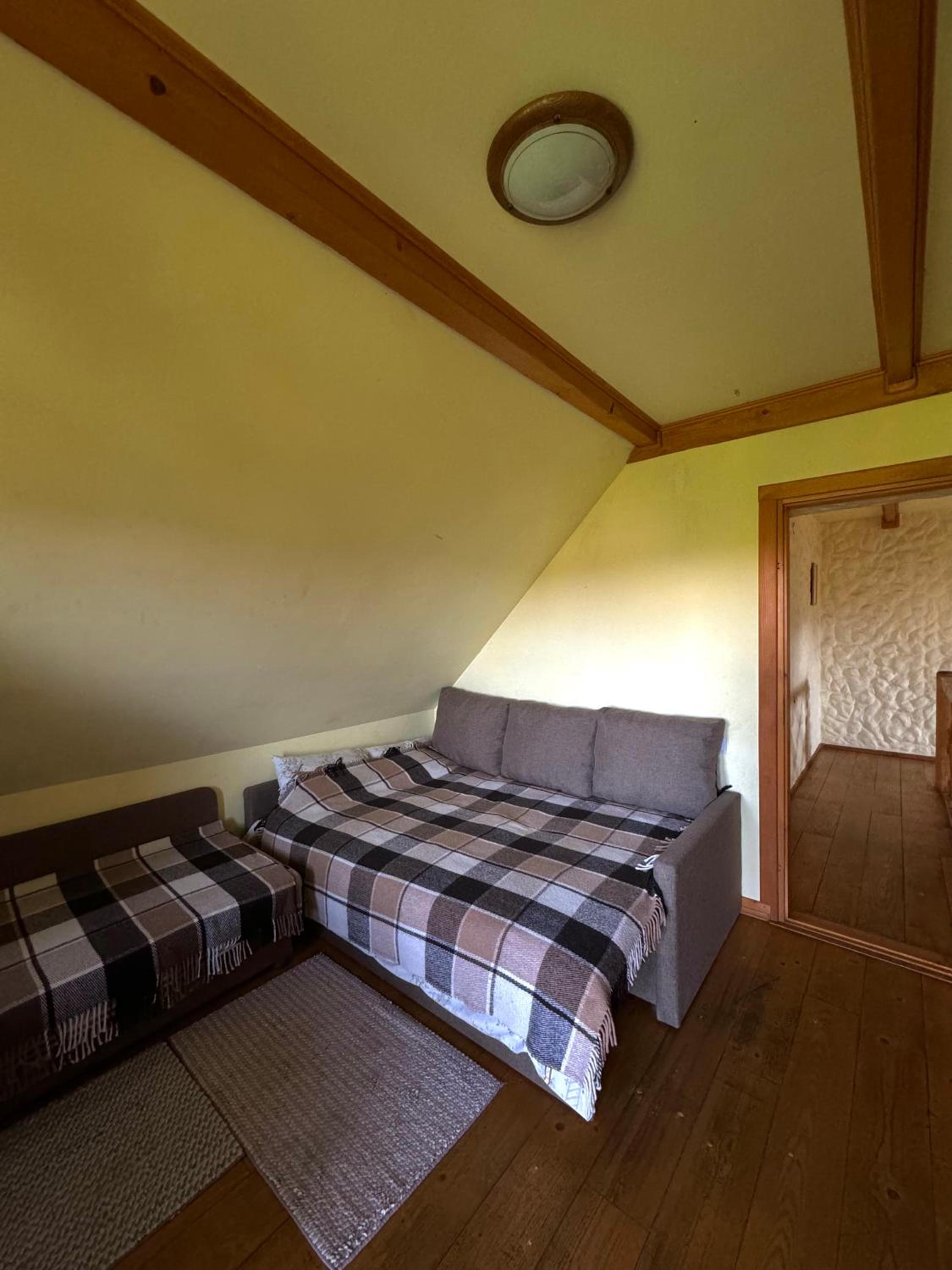 Family Room with Balcony photo 3