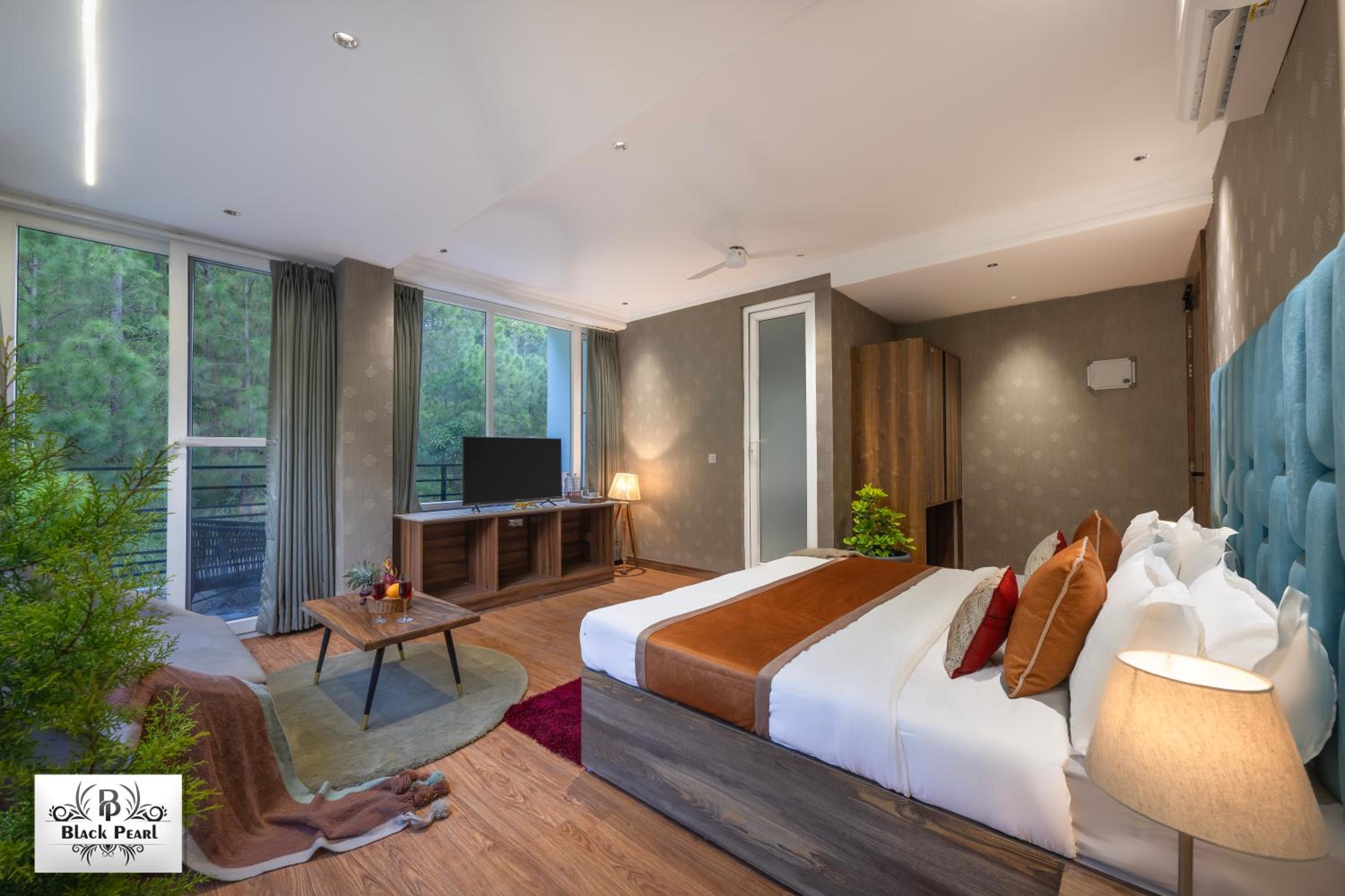 King Suite With Balcony