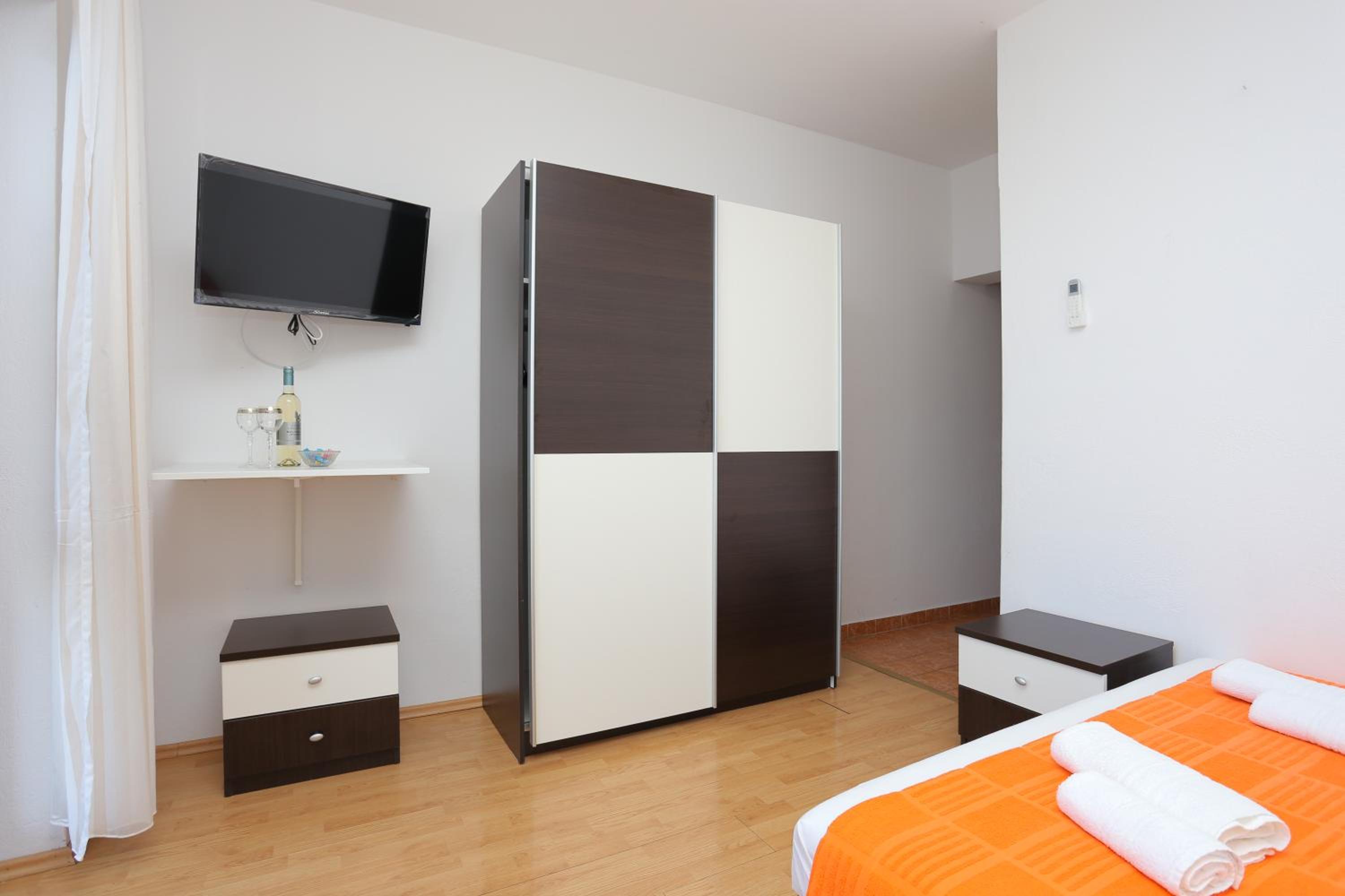 Studio Apartment with Sea View