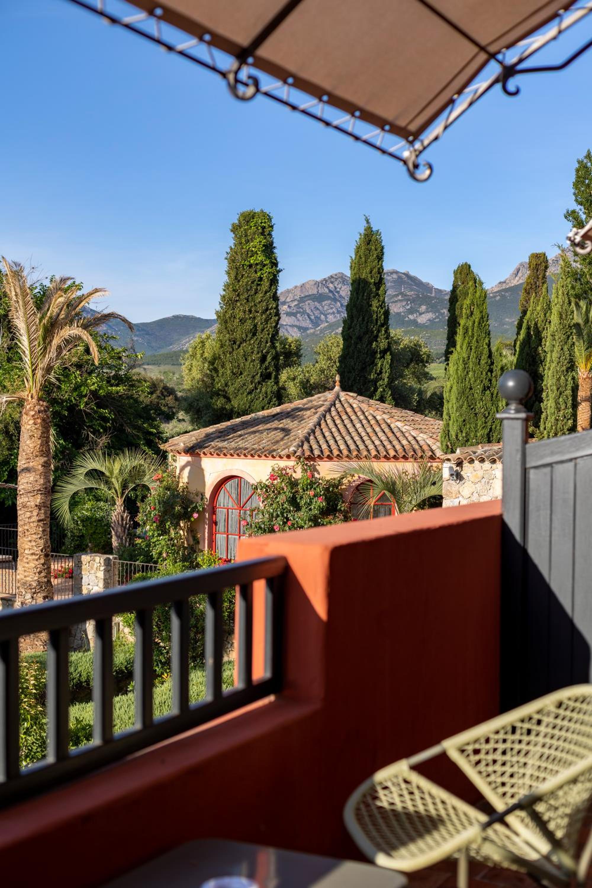 Suite Demeure - Garden View - Photo 9