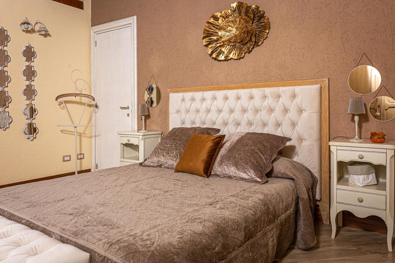 Deluxe Room (2 Adults + 1 Child) photo 1