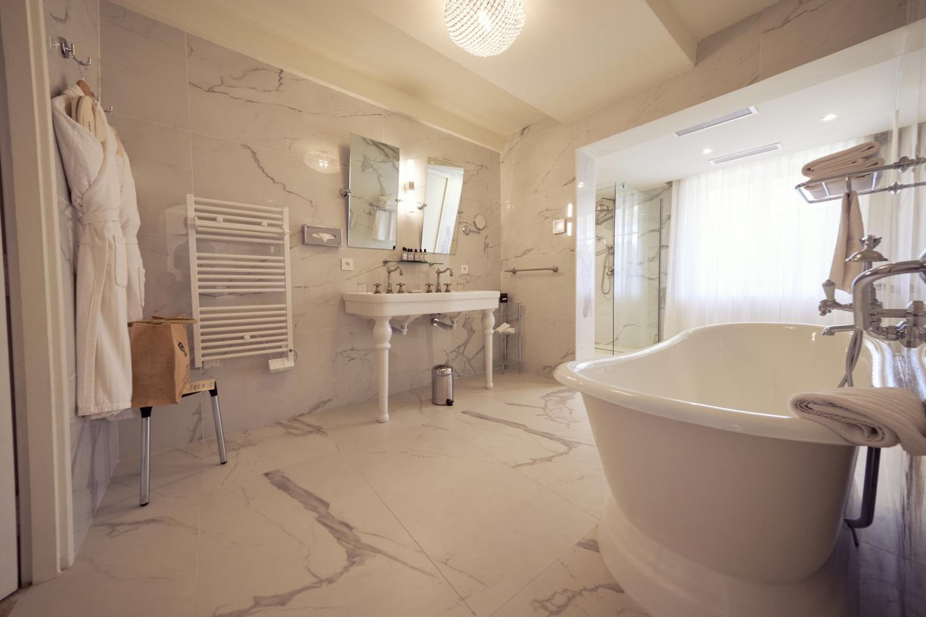 Suite Demeure - Garden View - Photo 4