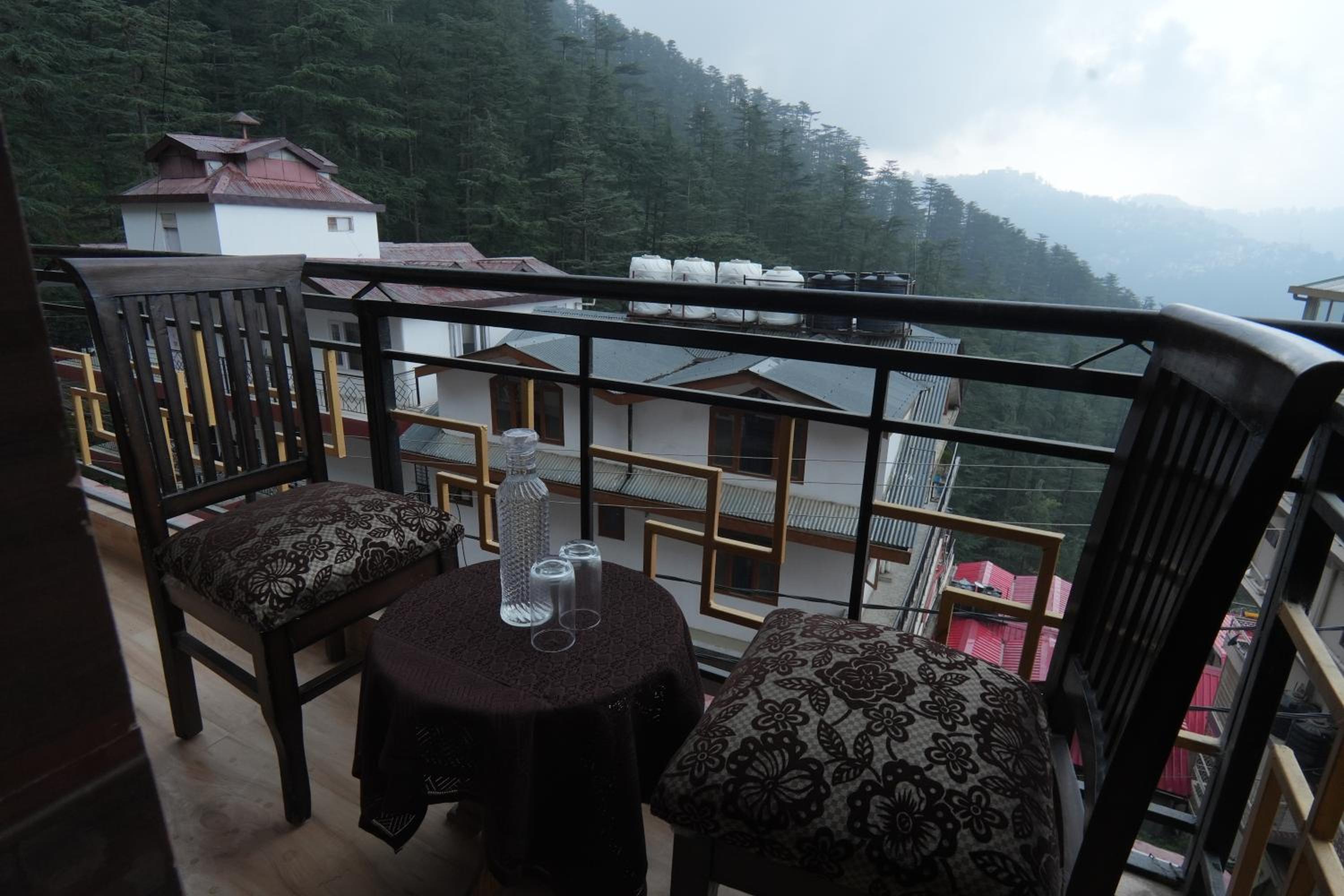 Double Room With Balcony photo 3
