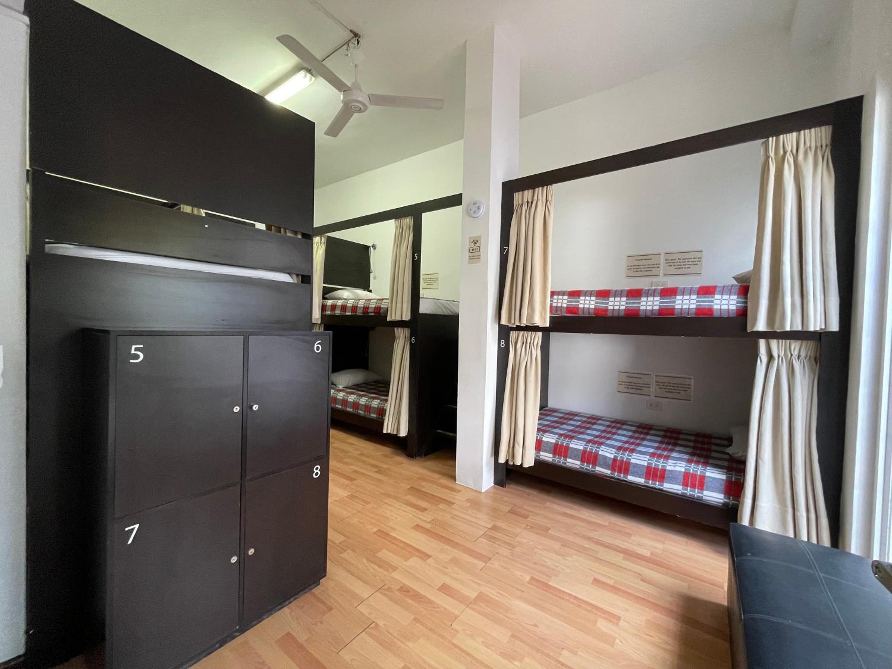 Single Bed in Male Dormitory Room photo 1